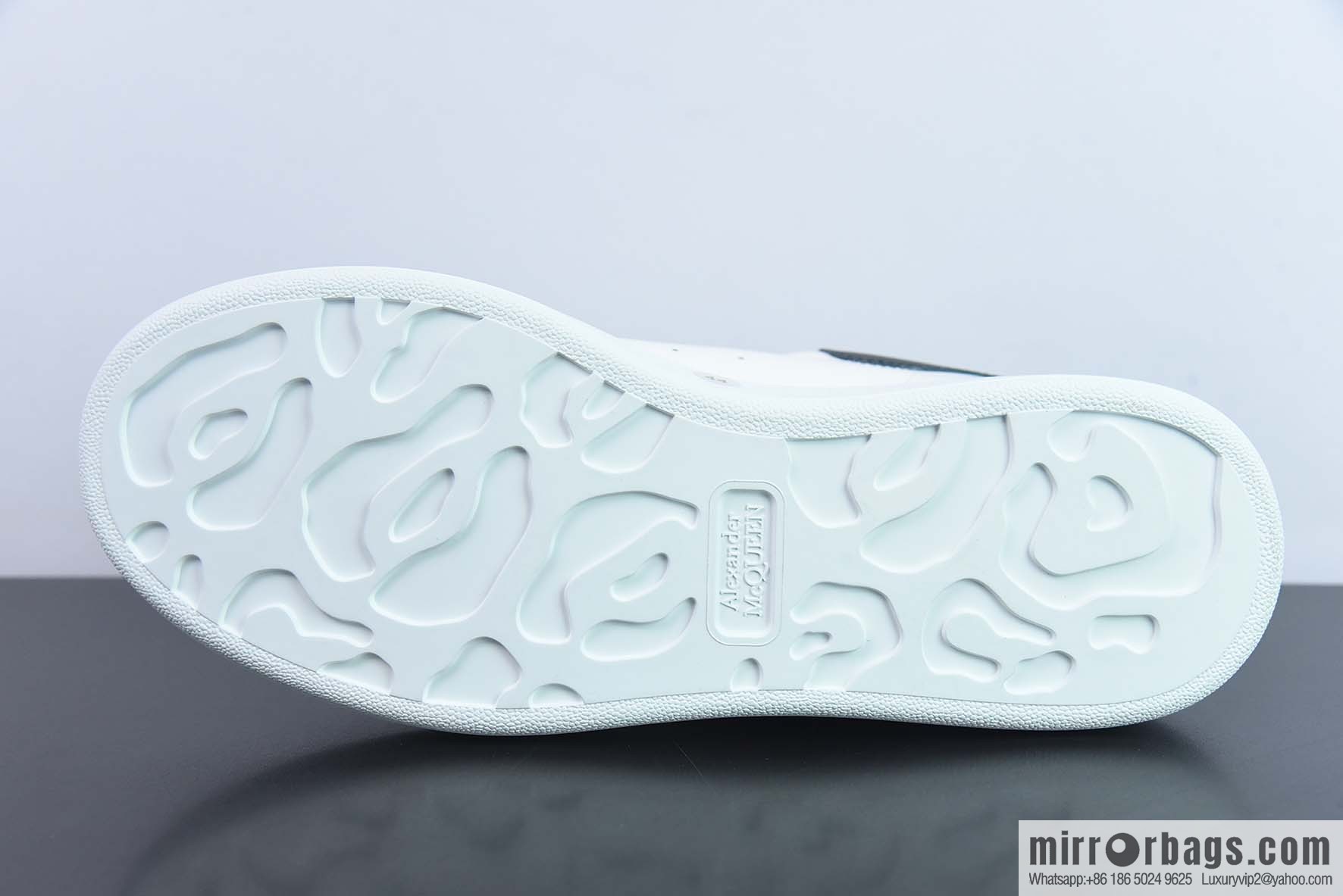 Alexander McQueen/Alexander McQueen, white shoes with thick soles