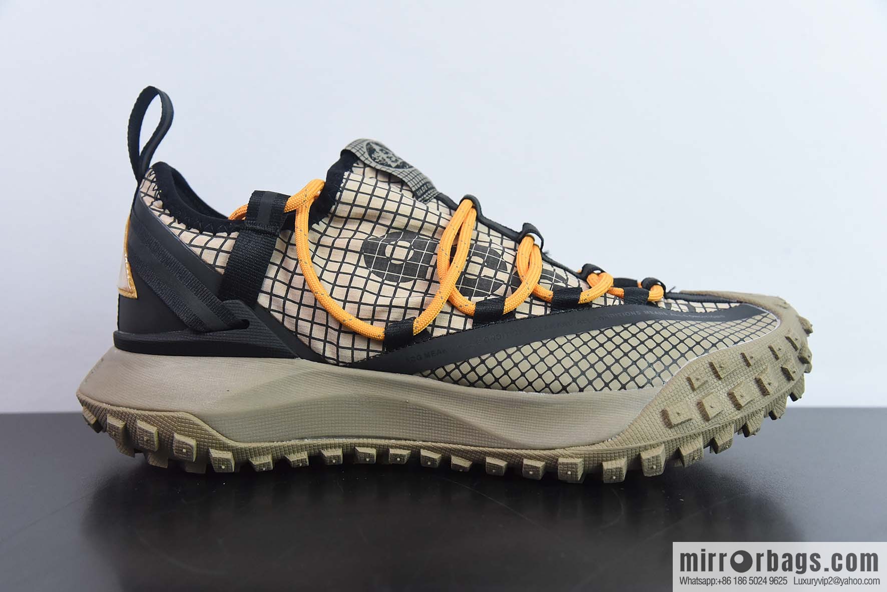 Nike ACG Mountain Flying Low GORE-TEX Outdoor Mountaineering sneakers/deserts, item number: CT2904-200