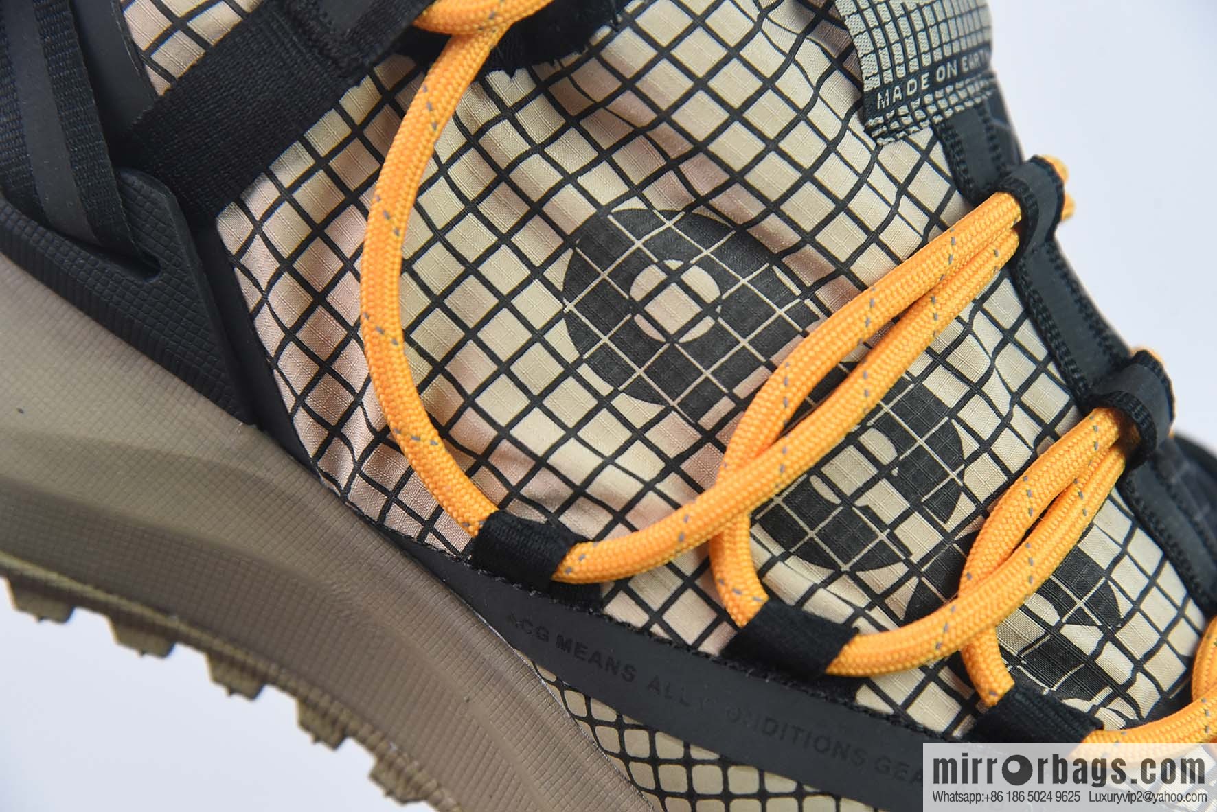 Nike ACG Mountain Flying Low GORE-TEX Outdoor Mountaineering sneakers/deserts, item number: CT2904-200