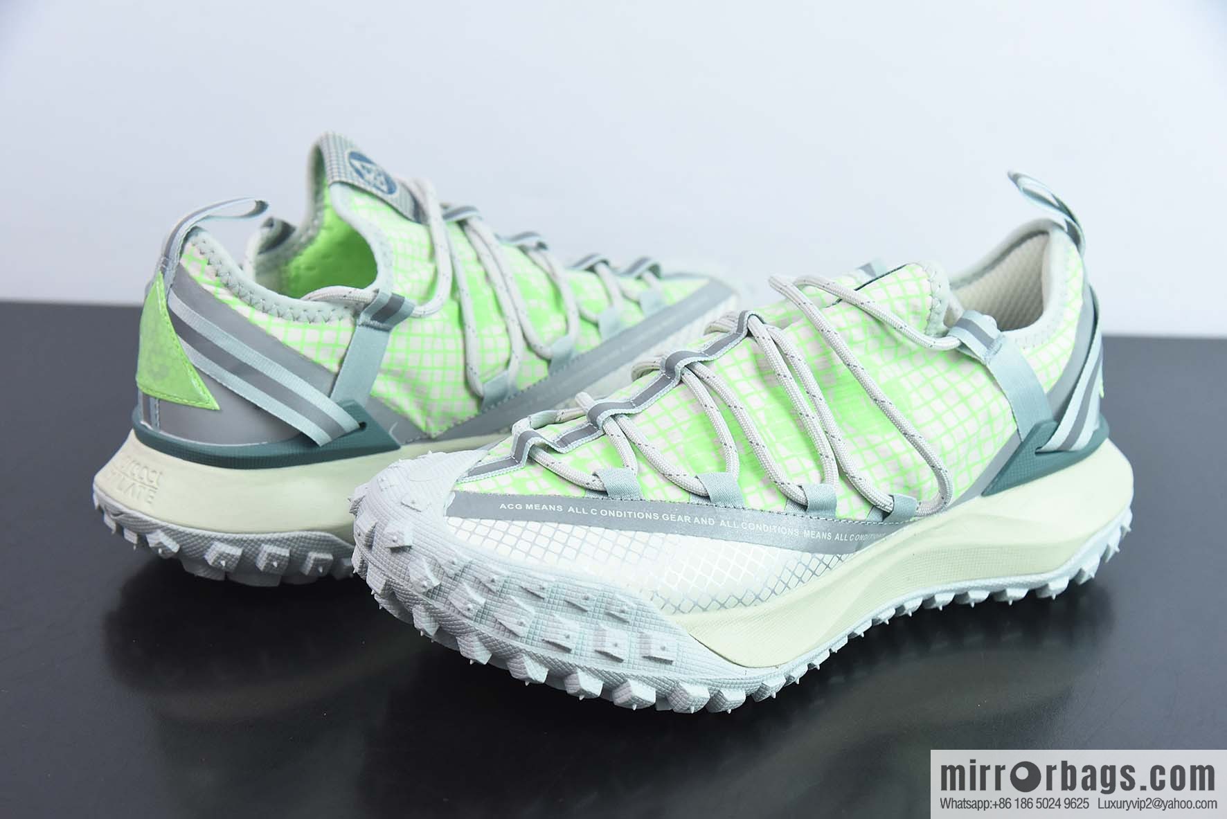 Nike ACG Mountain Flying Low GORE-TEX Outdoor hiking sneakers/neon green Part Number: DJ4030 001