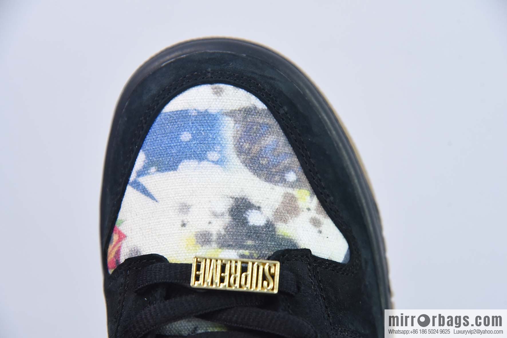 Supreme x NK SB Dunk Low joint black graffiti, item number FD8778-001