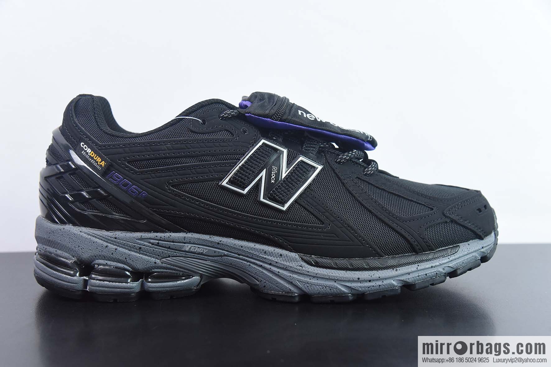 New Balance M1906ROC Vintage running shoes/Darth Vader, pocket model