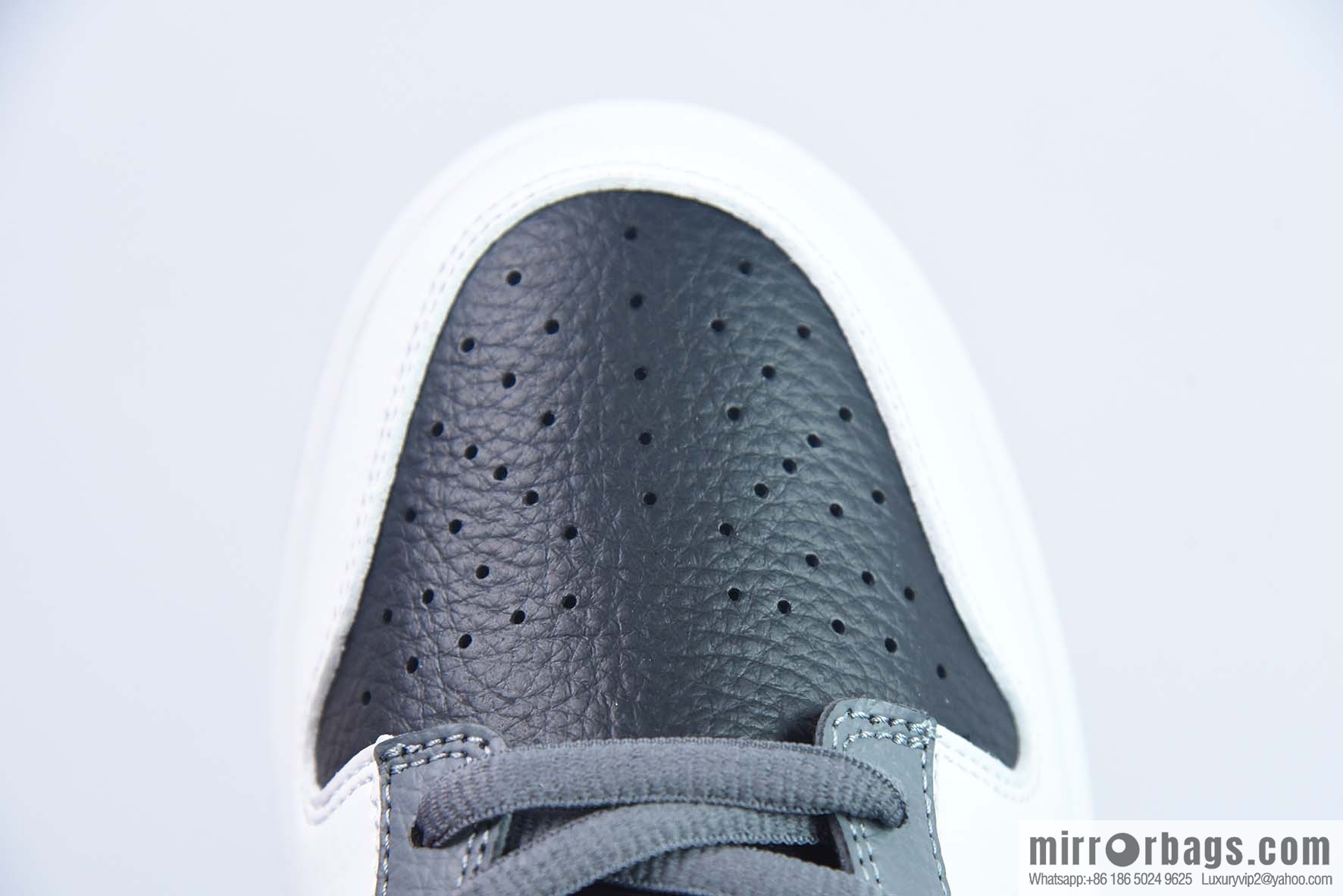 NIKE SB Dunk Low sports and leisure low-top board shoes, Oyo Keyang, black and white, item number: MG3699 002
