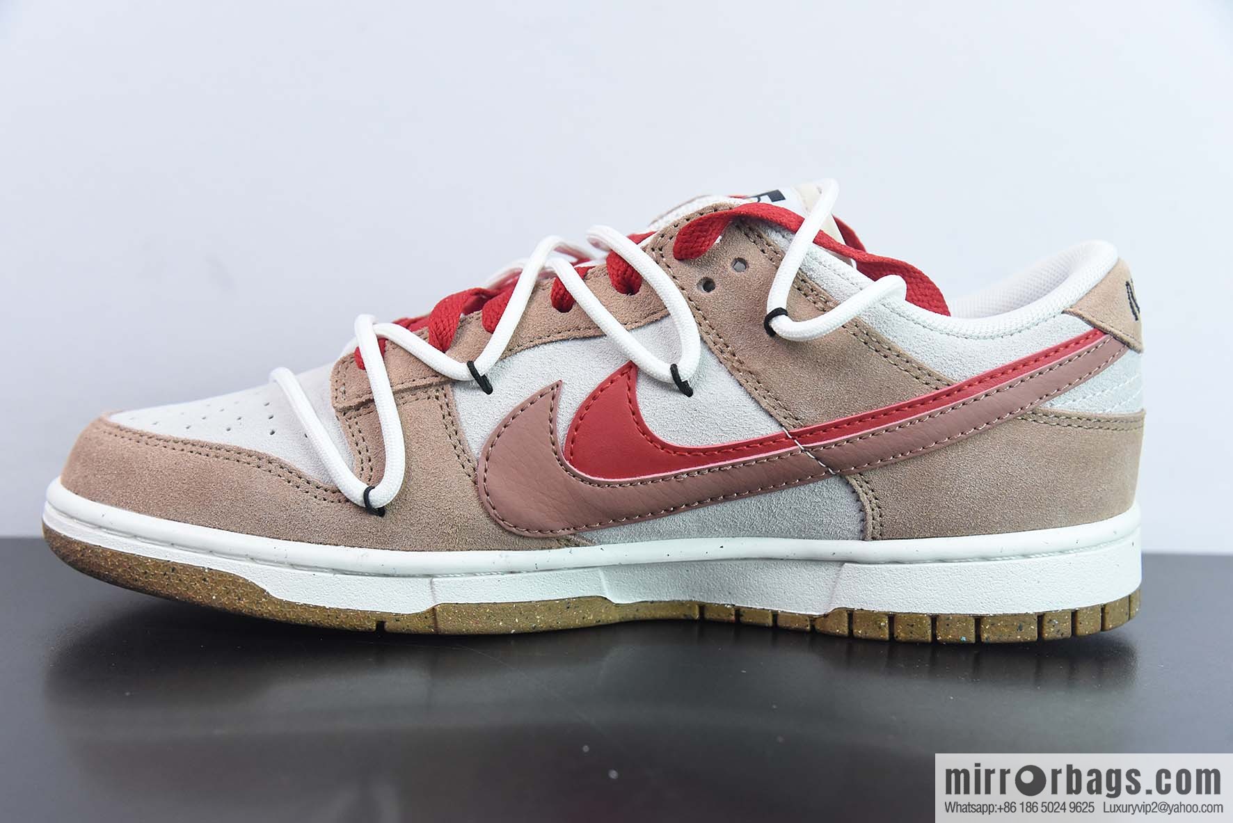 Dunk se white, brown and red SB low-top board shoes, straps, item number: D09457-130