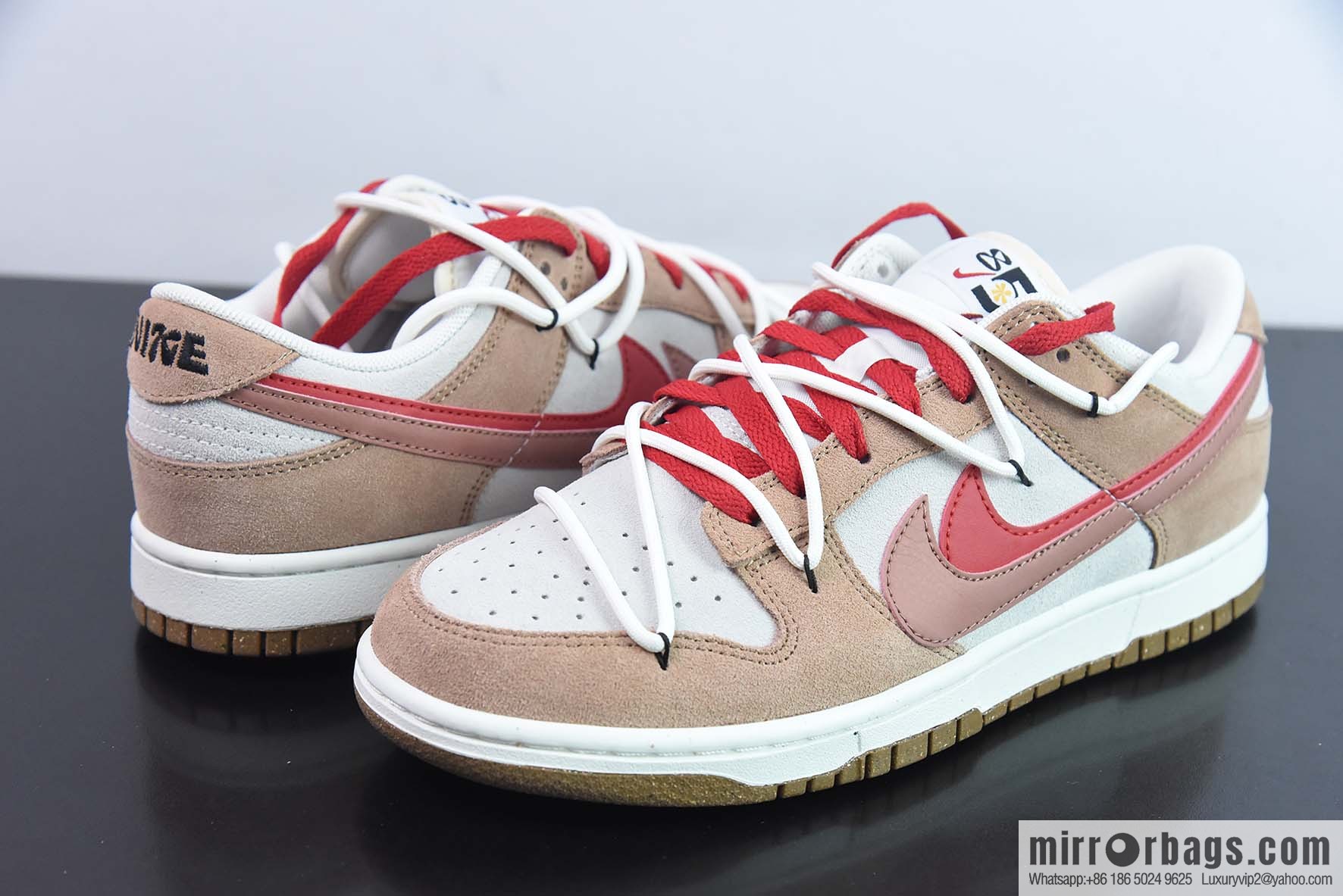 Dunk se white, brown and red SB low-top board shoes, straps, item number: D09457-130