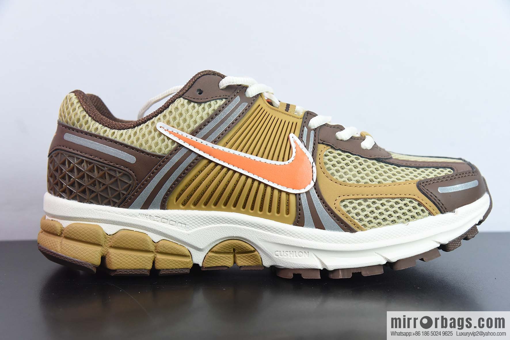 NK Zoom Vomero 5 Classic Vintage sneakers Part Number: FB9149 700