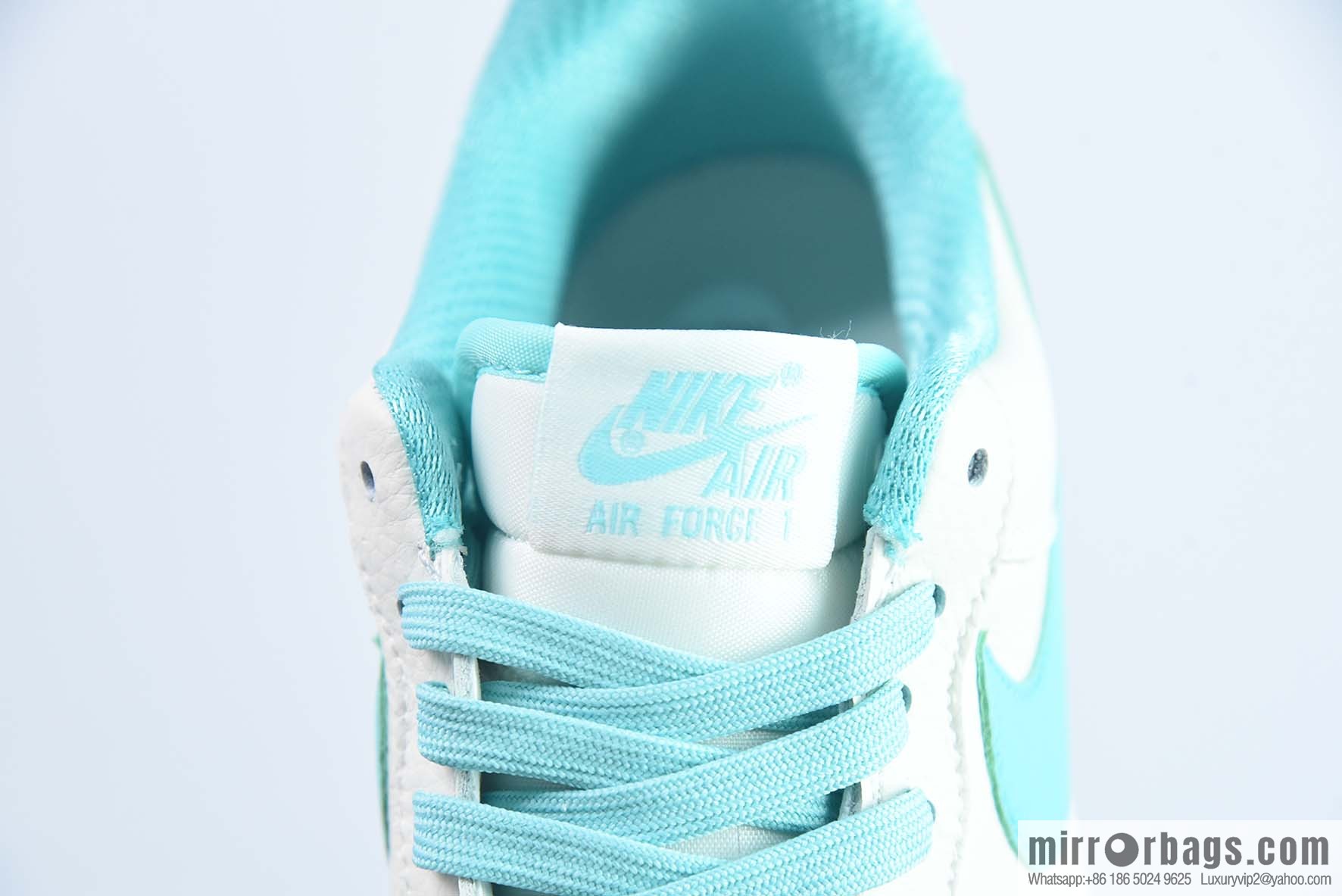 Air Force 1 '07 Low Air Force One Tiffany & Co. White and blue sneakers Item number: TP0096 255