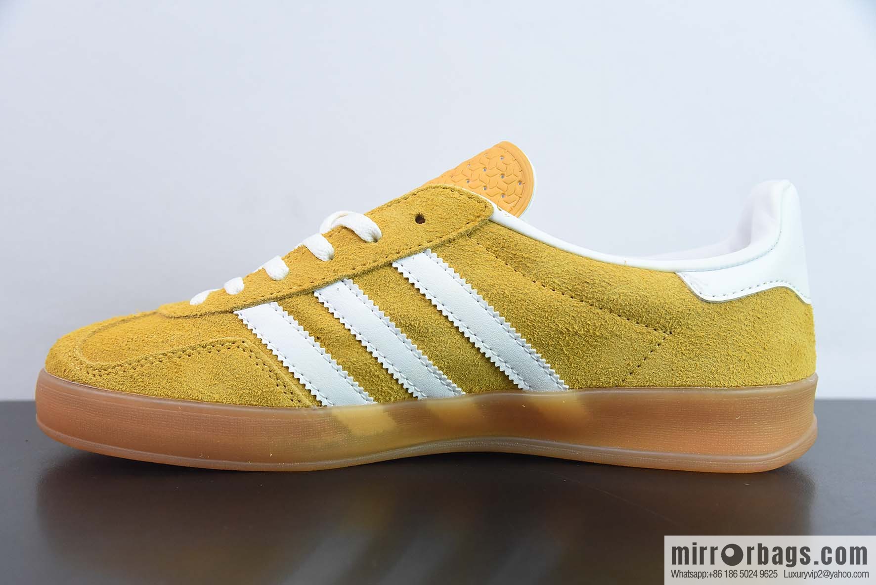 Adidas Originals Gazelle Indoor gazelle series classic board shoes, samba GAZELLE item number: HQ8716