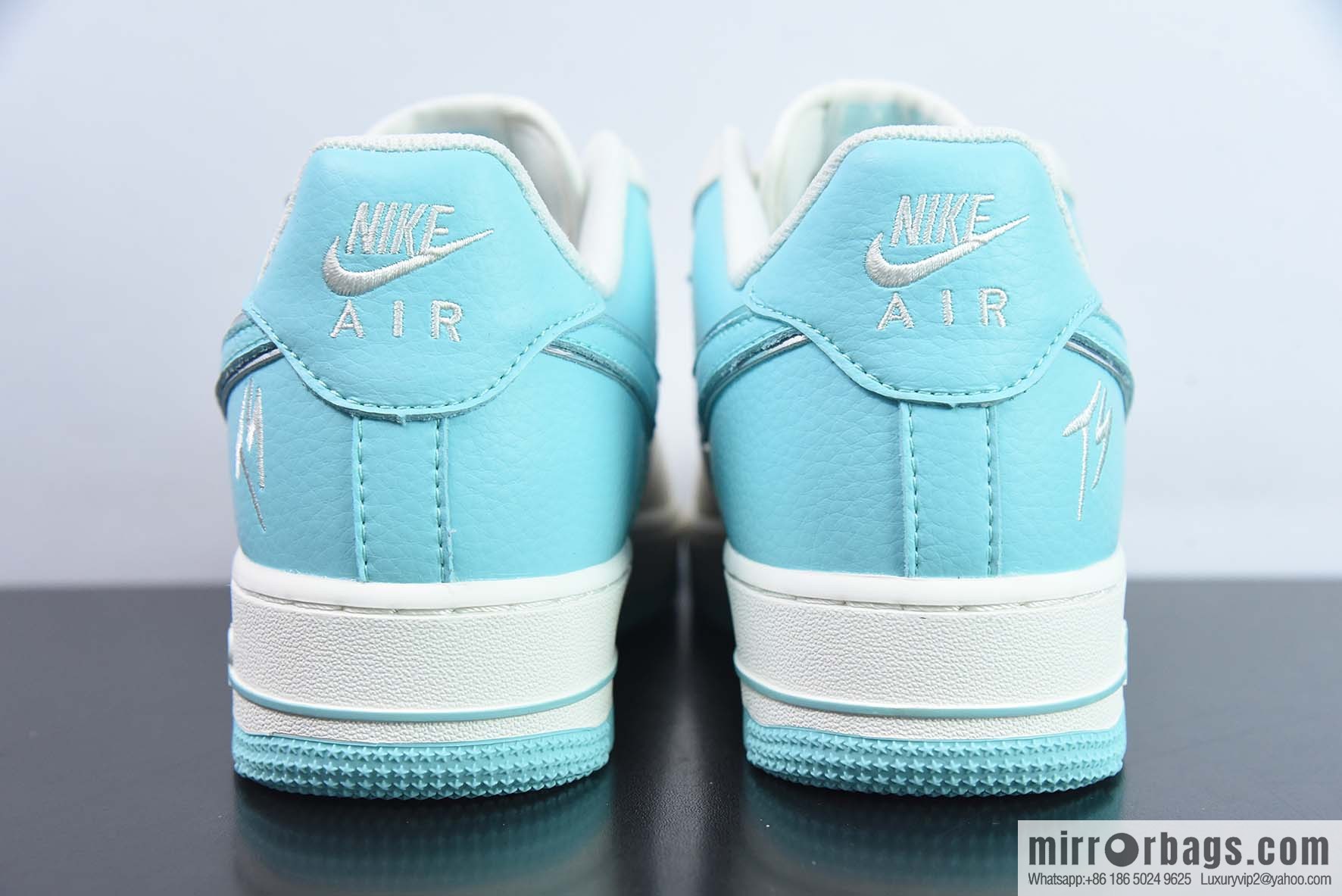NK Air Force 1 Air Force One low-top casual board shoes white and blue, color matching mini hook, item number: IO5636-555