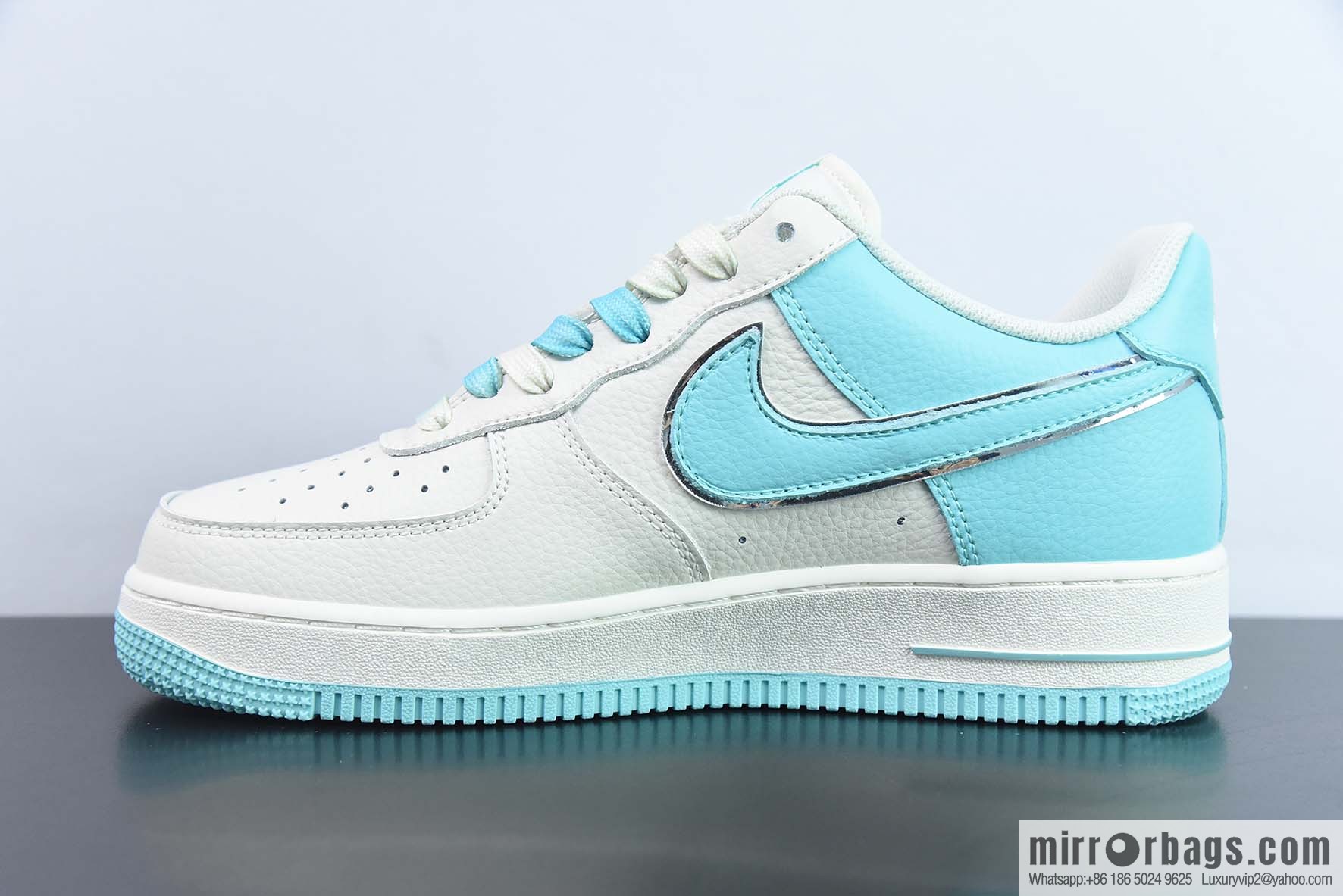 NK Air Force 1 Air Force One low-top casual board shoes white and blue, color matching mini hook, item number: IO5636-555