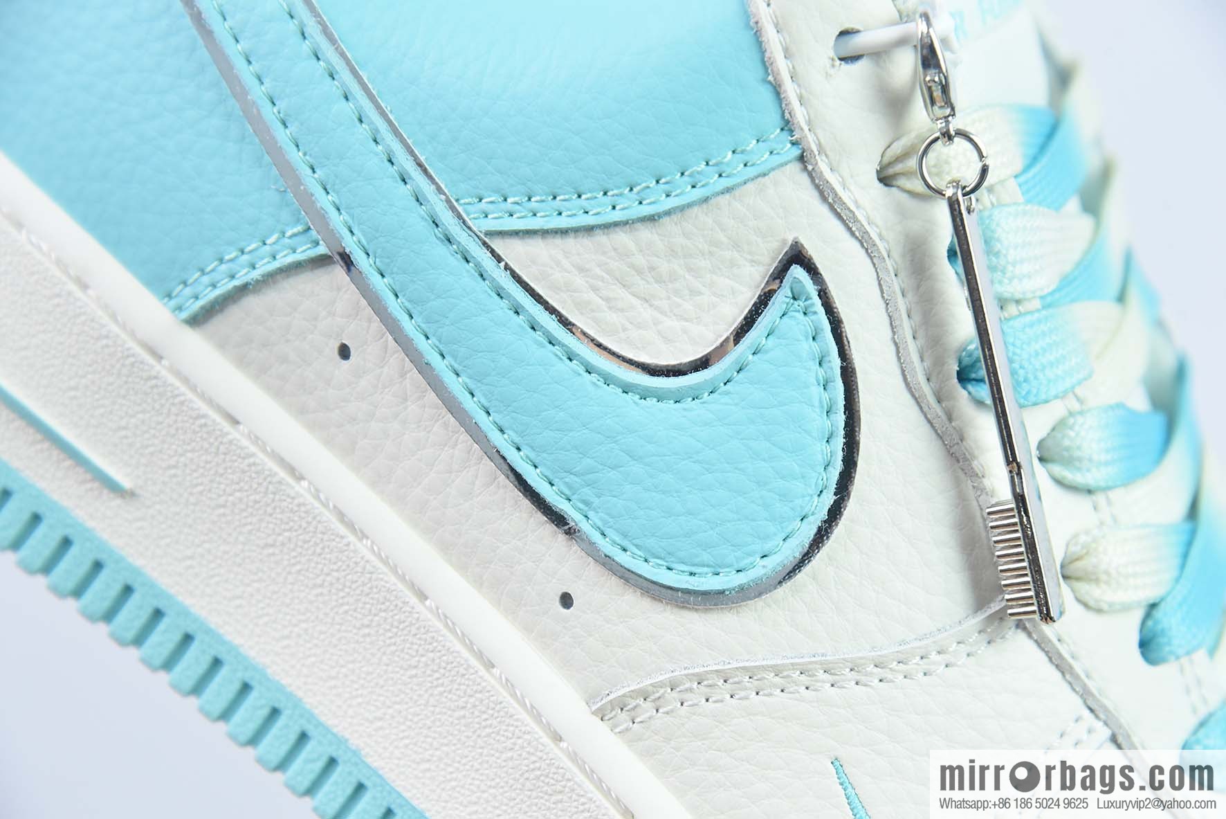 NK Air Force 1 Air Force One low-top casual board shoes white and blue, color matching mini hook, item number: IO5636-555