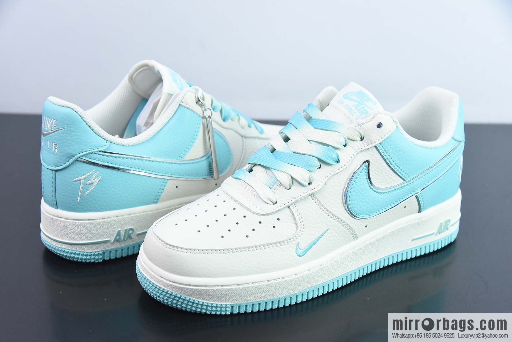 NK Air Force 1 Air Force One low-top casual board shoes white and blue, color matching mini hook, item number: IO5636-555