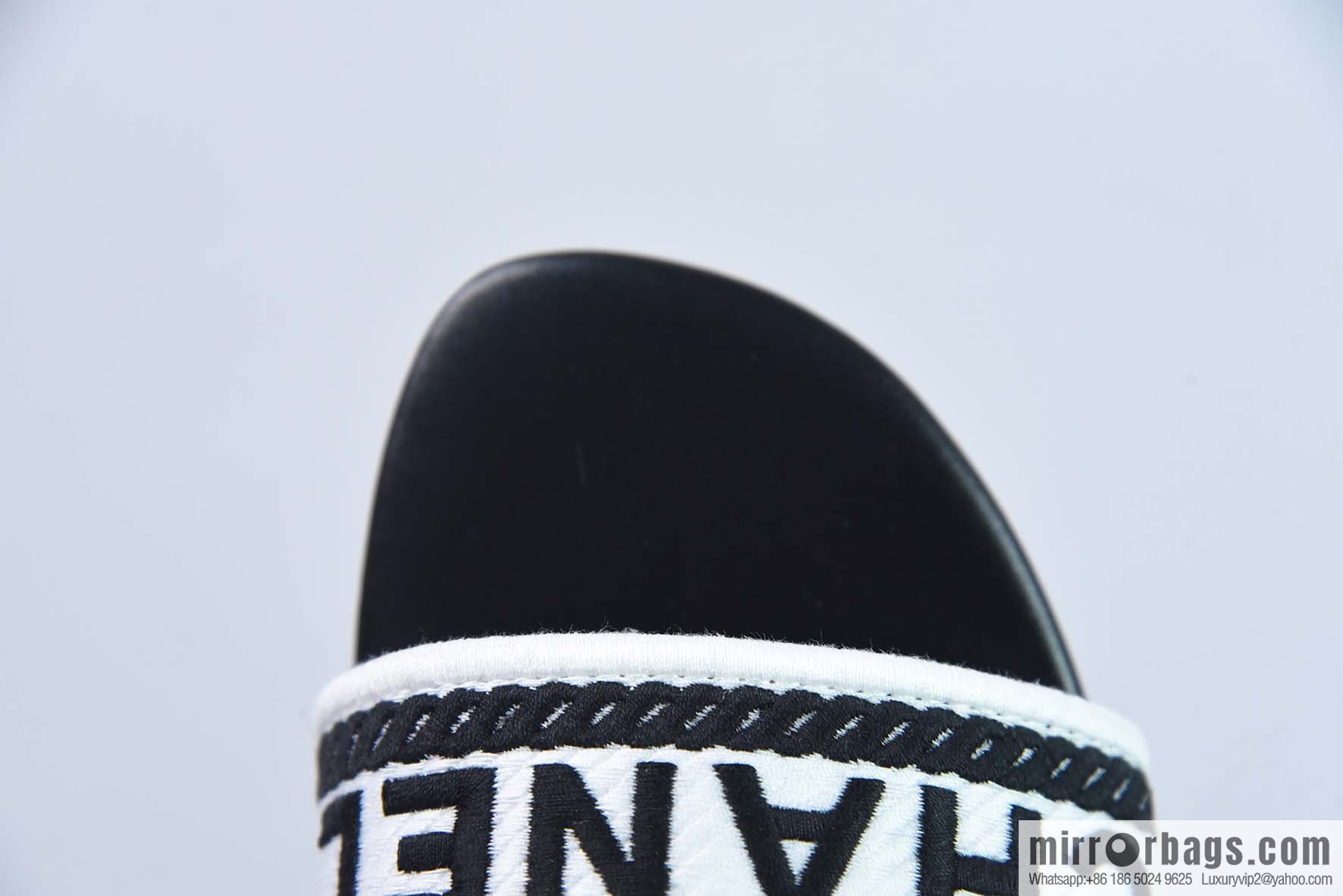 Chanel Chanel 2023 new embroidery slippers