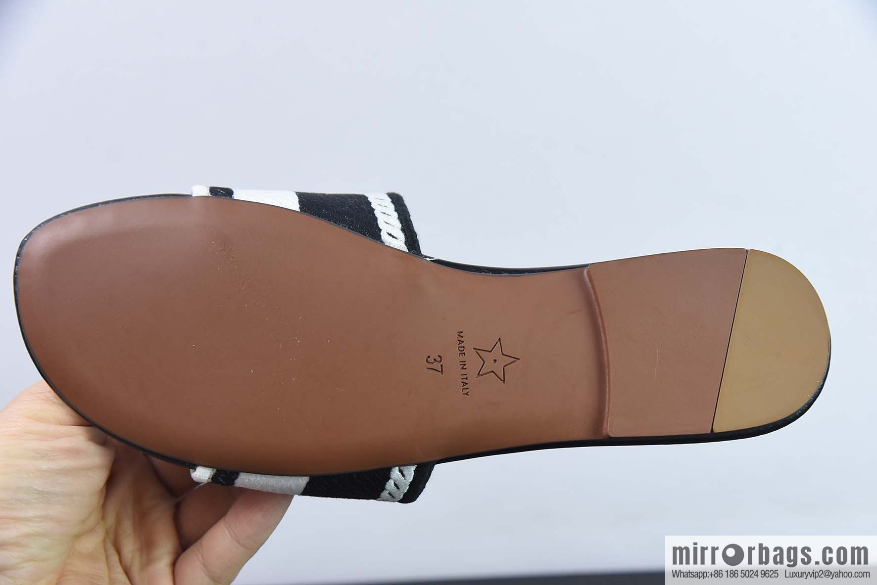 Chanel Chanel 2023 new embroidery slippers
