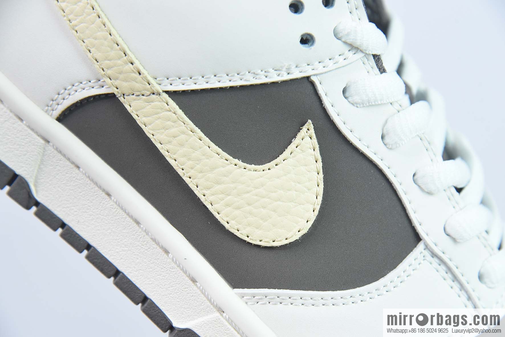 Nike SB Dunk Low Oyoke suede white brown bear low-top sneakers Item number: TT3636 023