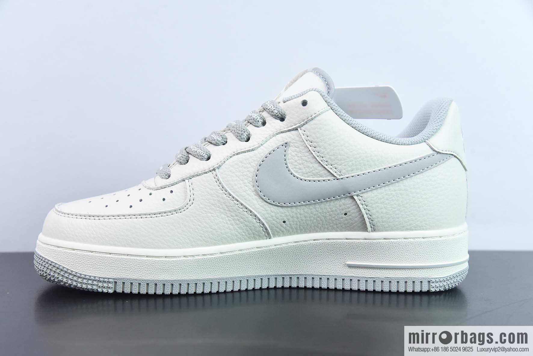 Nike Air Force 1 Low supreme, Air Force One low-top sneakers, item number: SU0220 007