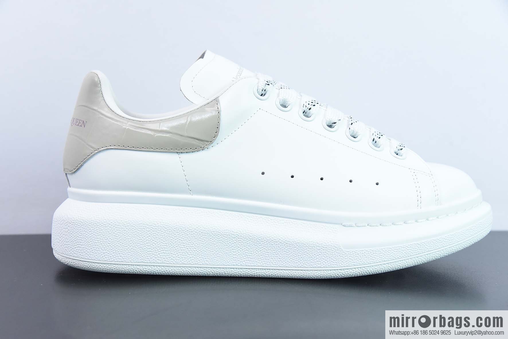Alexander McQueen/Alexander McQueen, white shoes with thick soles