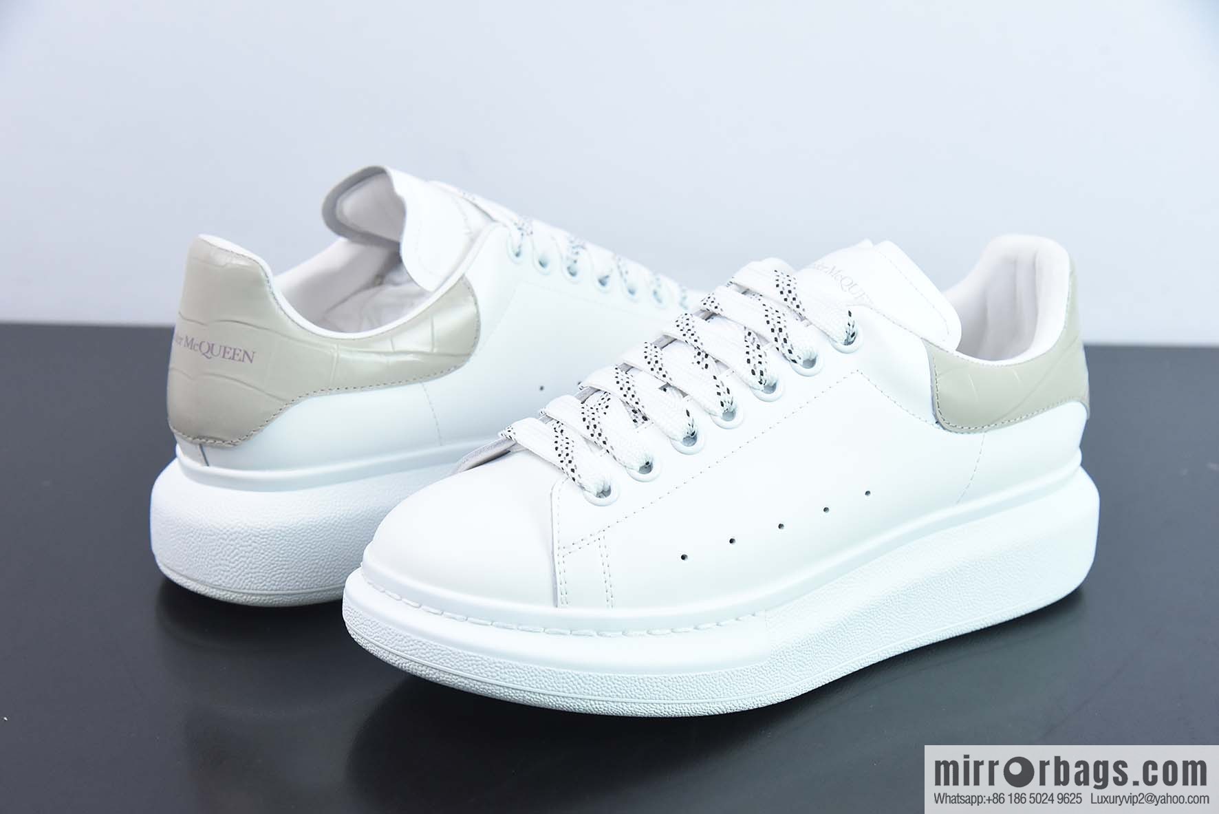 Alexander McQueen/Alexander McQueen, white shoes with thick soles