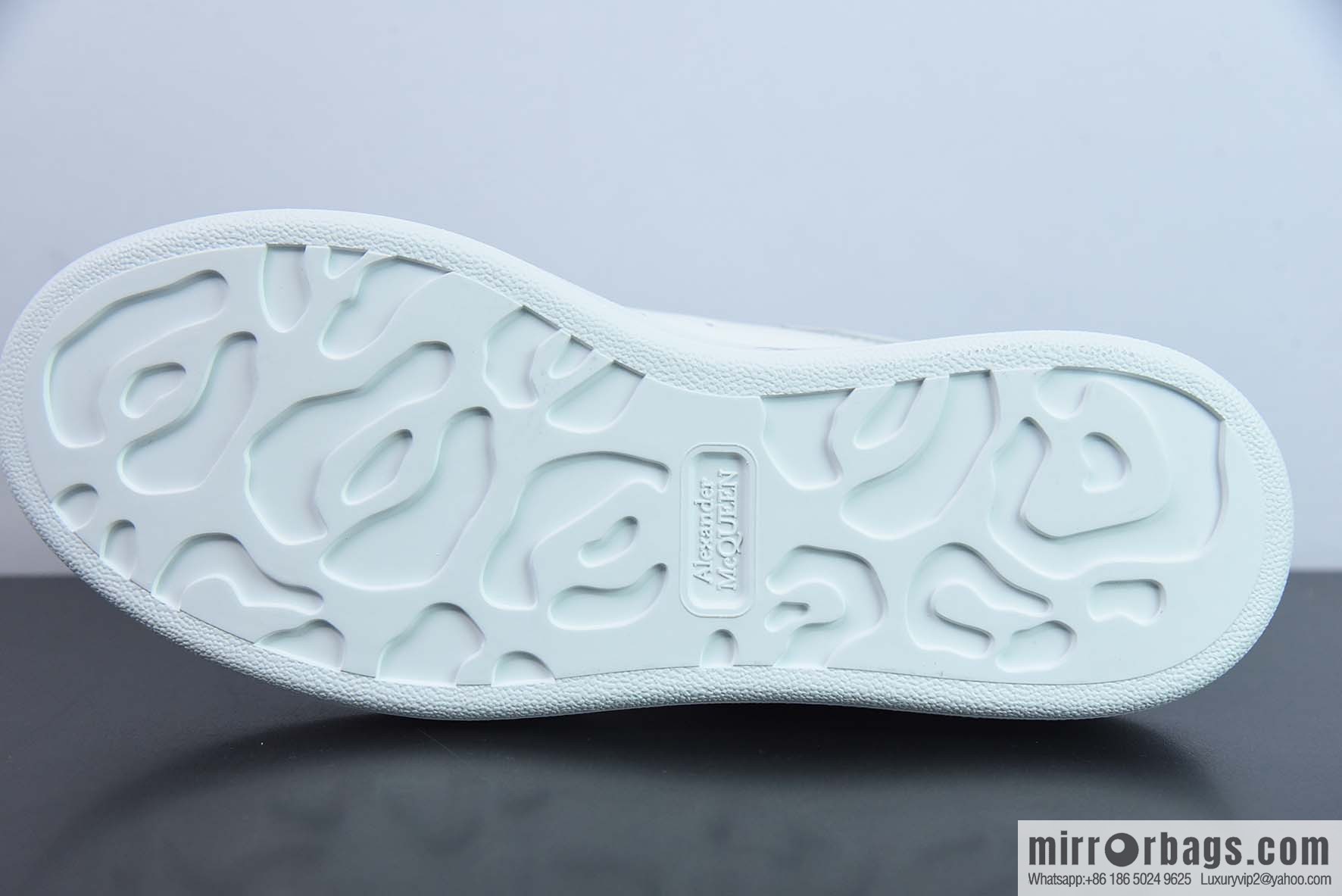 Alexander McQueen/Alexander McQueen, white shoes with thick soles