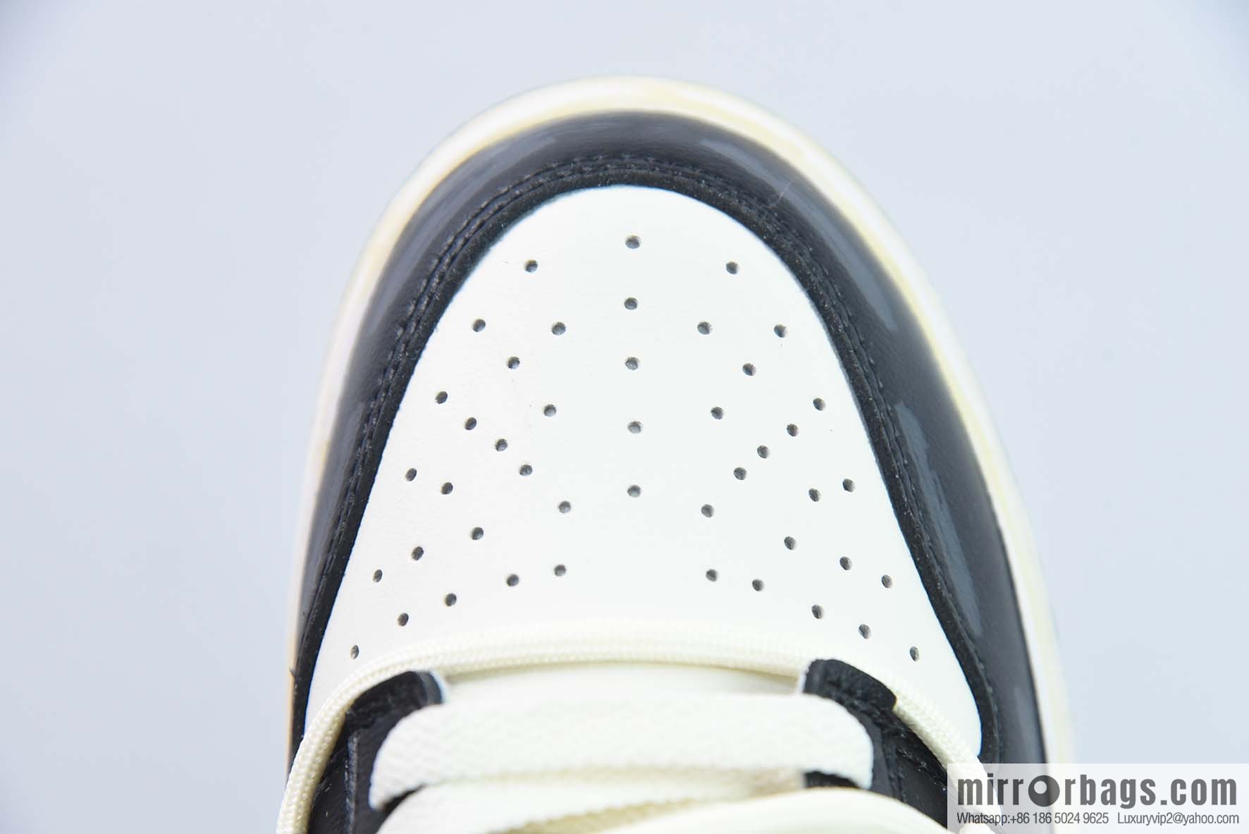 Nike Dunk Low space exploration, Star Trek sneakers item number: DD1391-300