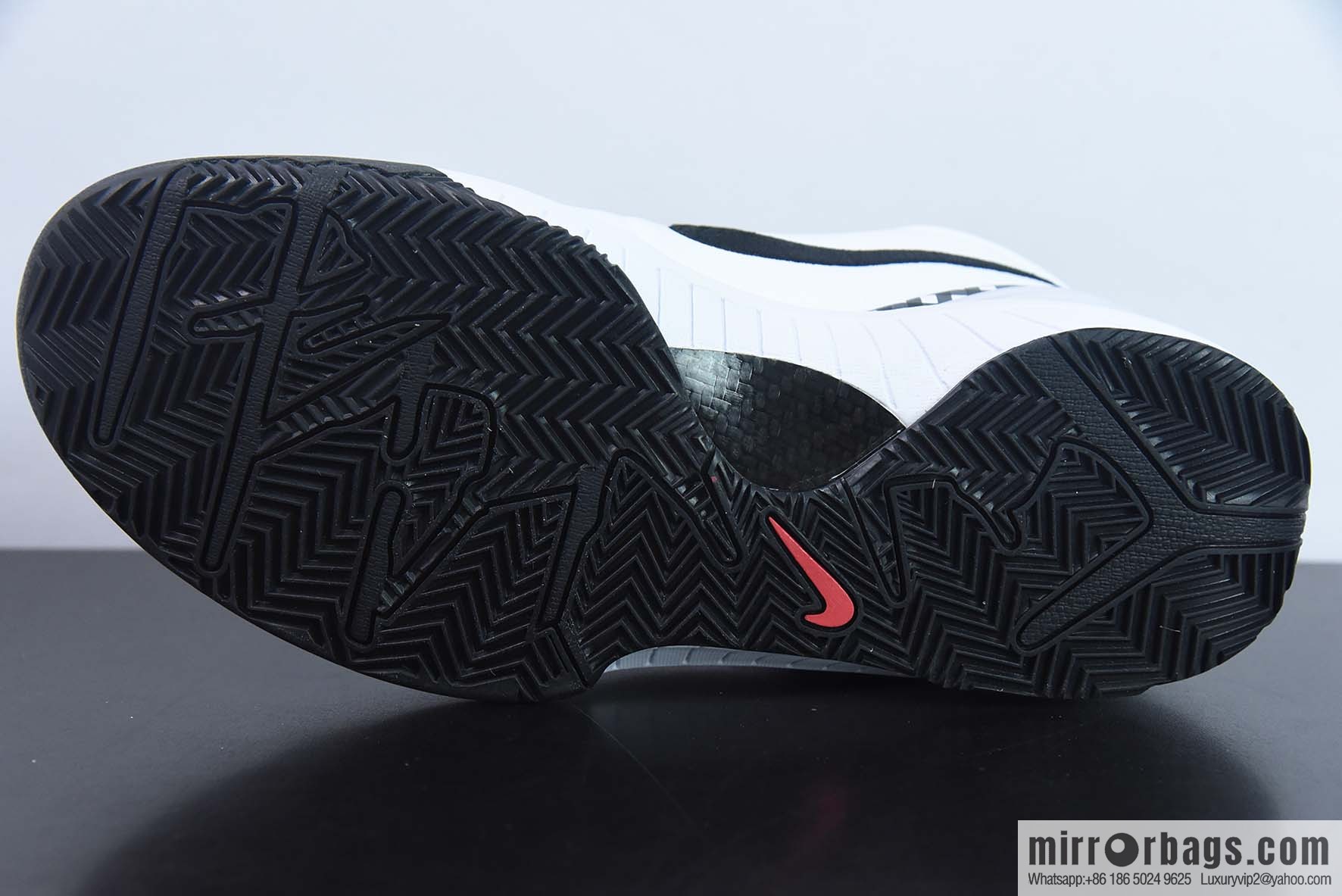 Pure original, Kobe Bryant 4th generation, joint GIGI commemorative model, item number: FJ9363 100