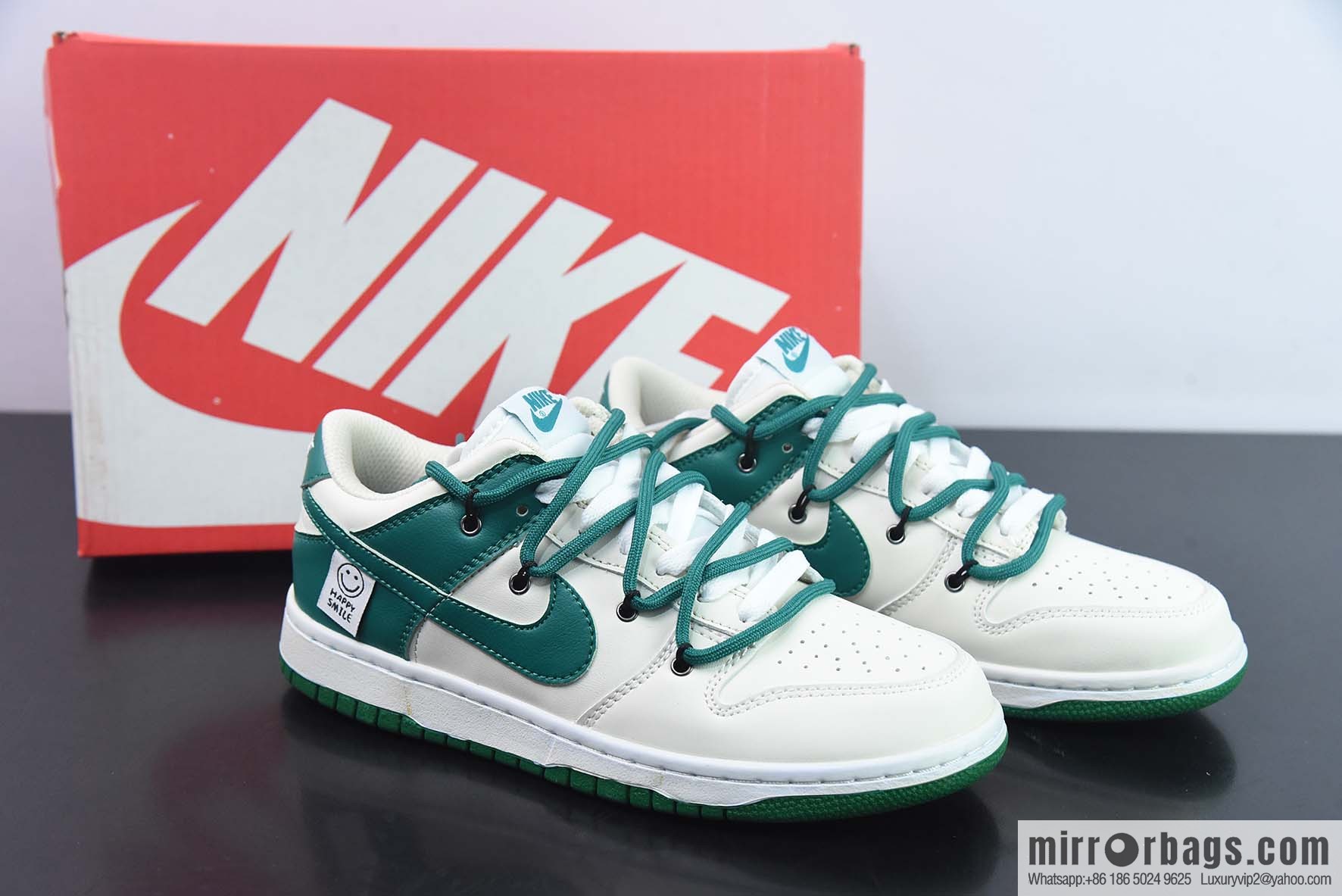 NK SB Dunk Low deconstruction drawstring low-top white and green smiley face patch printed item number: DD1503 112-32