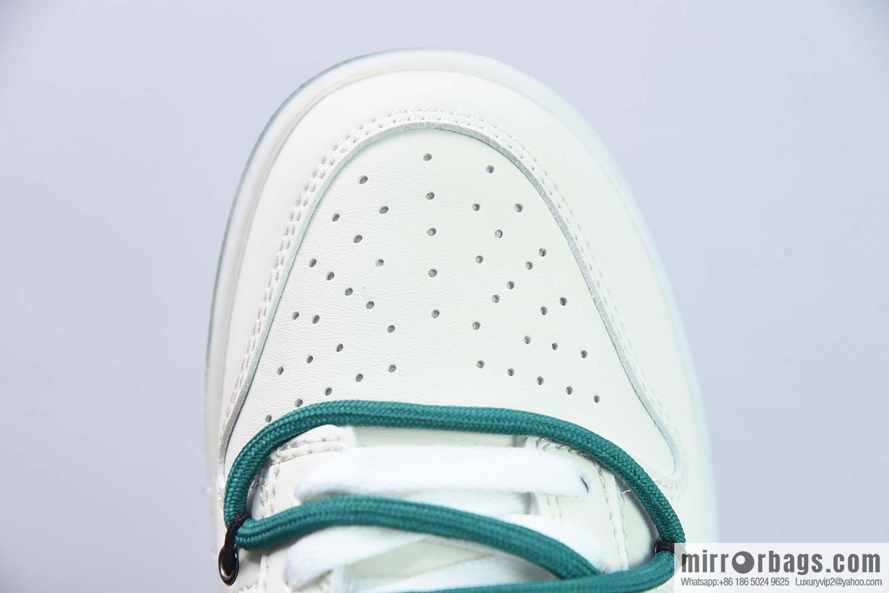 NK SB Dunk Low deconstruction drawstring low-top white and green smiley face patch printed item number: DD1503 112-32