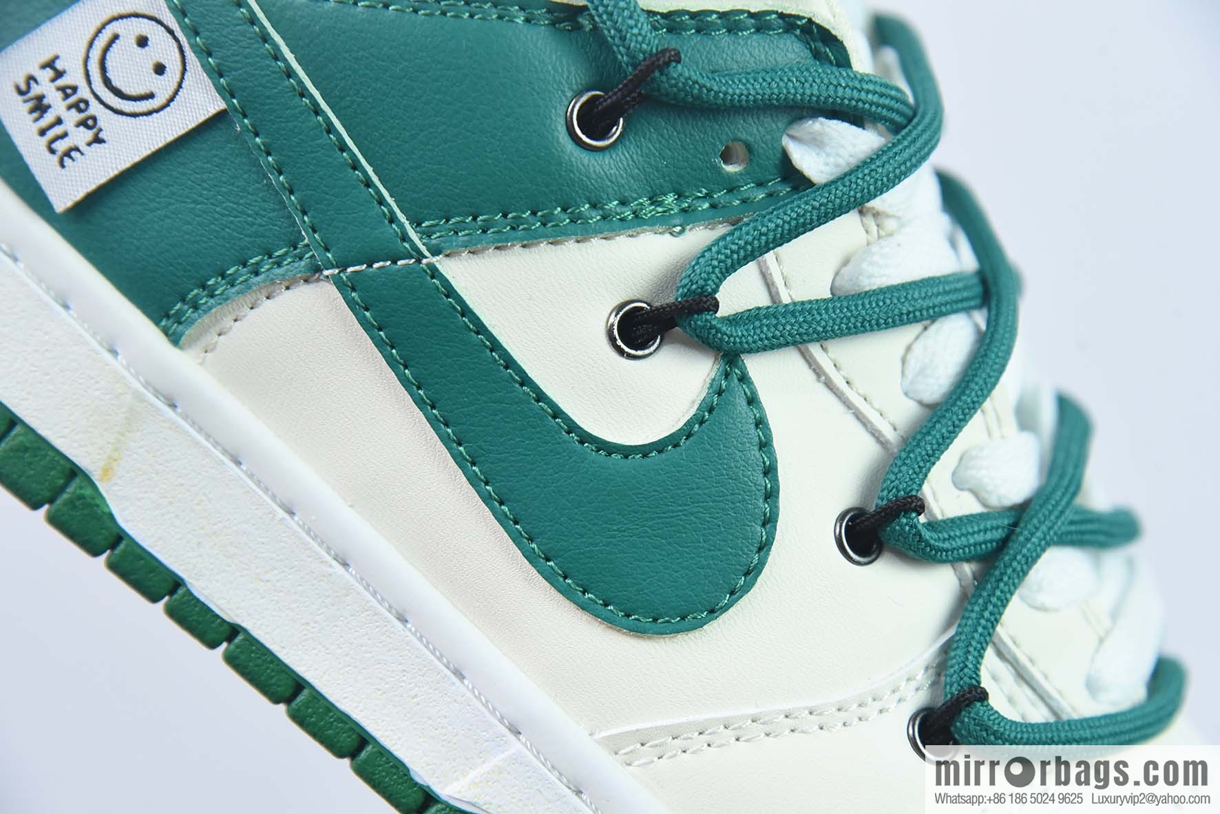 NK SB Dunk Low deconstruction drawstring low-top white and green smiley face patch printed item number: DD1503 112-32