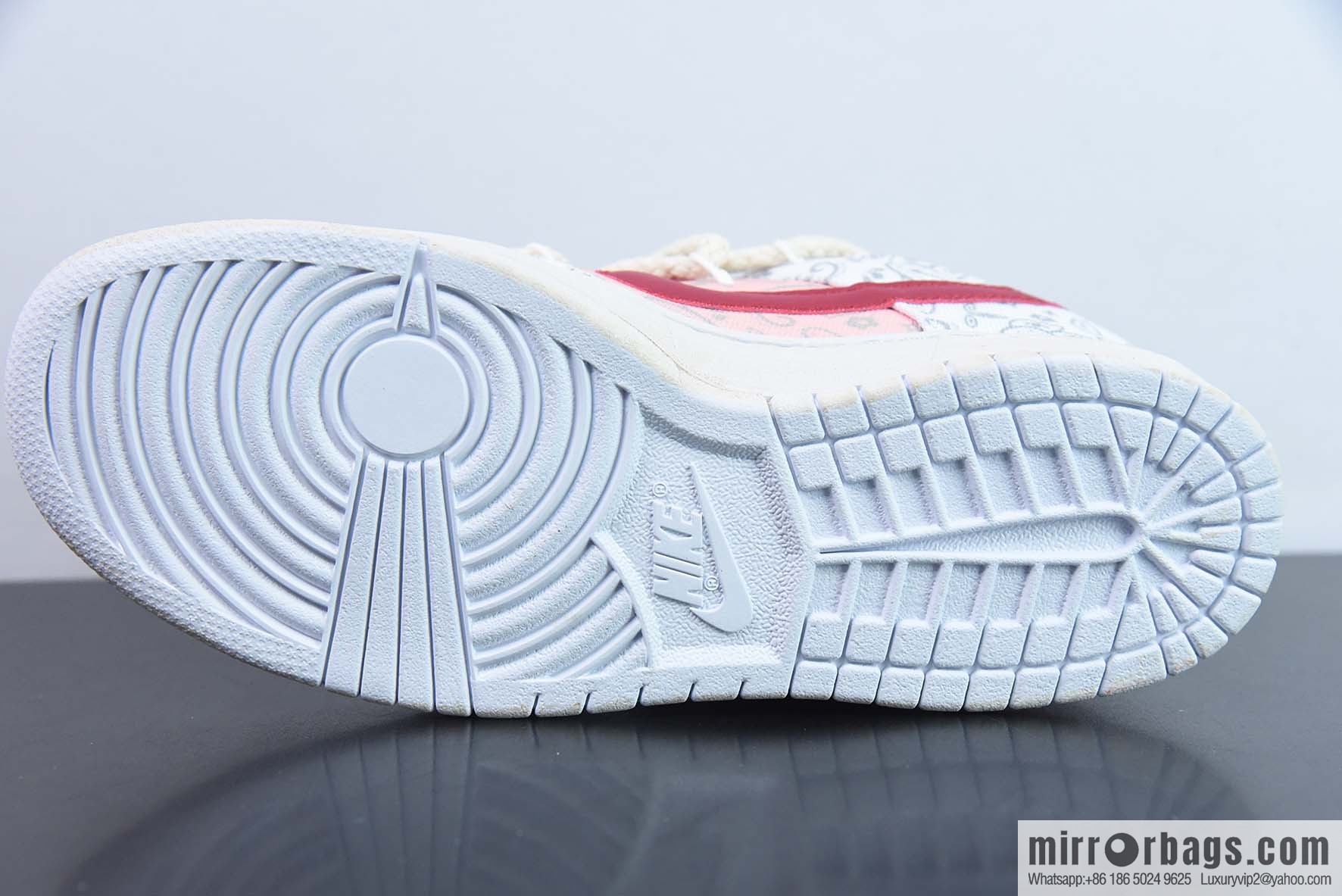 NK SB Dunk Low deconstruction drawstring low-top, white pink waist printed item number: DJ9955-100