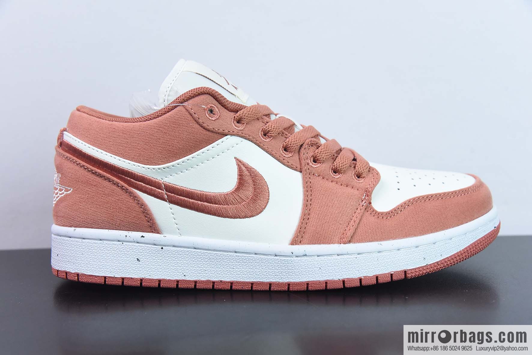 Air Jordan 1 low AJ1 Jordan 1 generation low-top basketball shoes/white powder embroidery 2023 new sale, item number: FN3722-801
