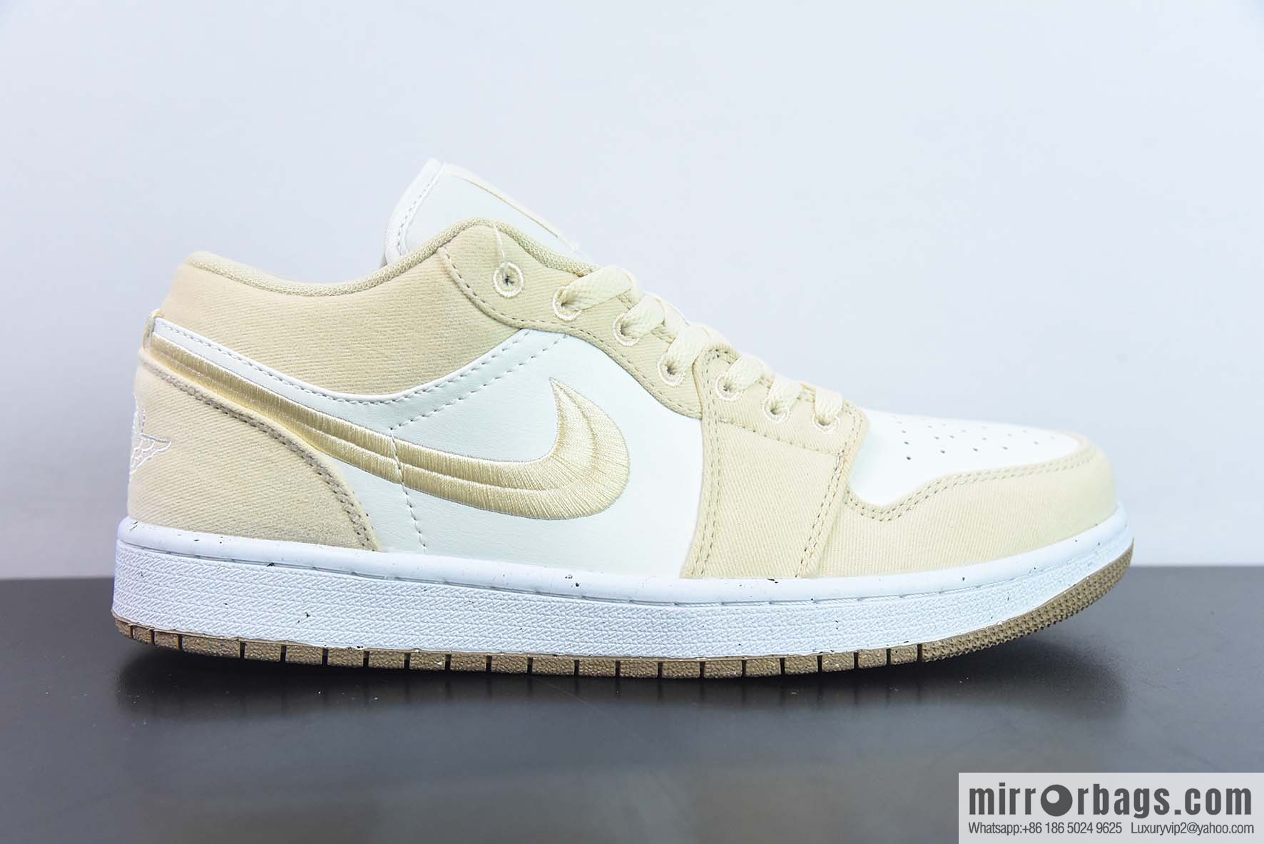 Air Jordan 1 Low AJ1 Jordan 1 generation low-top basketball shoes/white and yellow embroidery 2023 new sale, item number: FN3722-701
