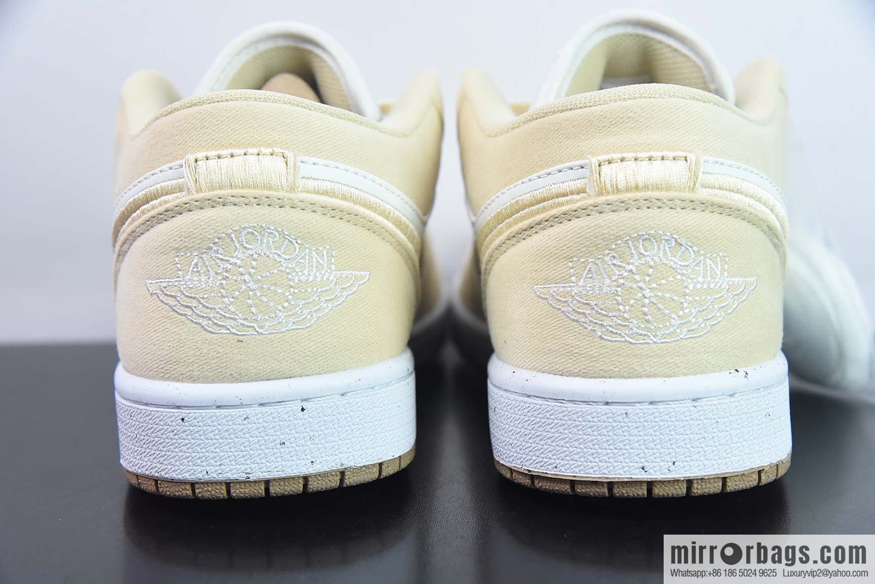 Air Jordan 1 Low AJ1 Jordan 1 generation low-top basketball shoes/white and yellow embroidery 2023 new sale, item number: FN3722-701