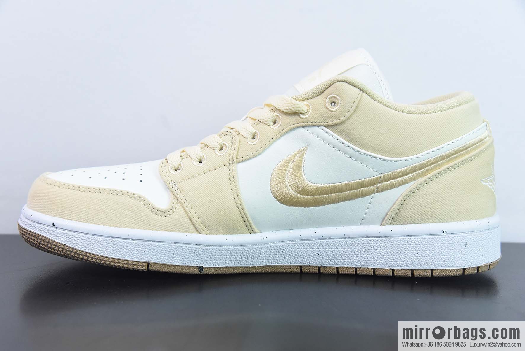 Air Jordan 1 Low AJ1 Jordan 1 generation low-top basketball shoes/white and yellow embroidery 2023 new sale, item number: FN3722-701