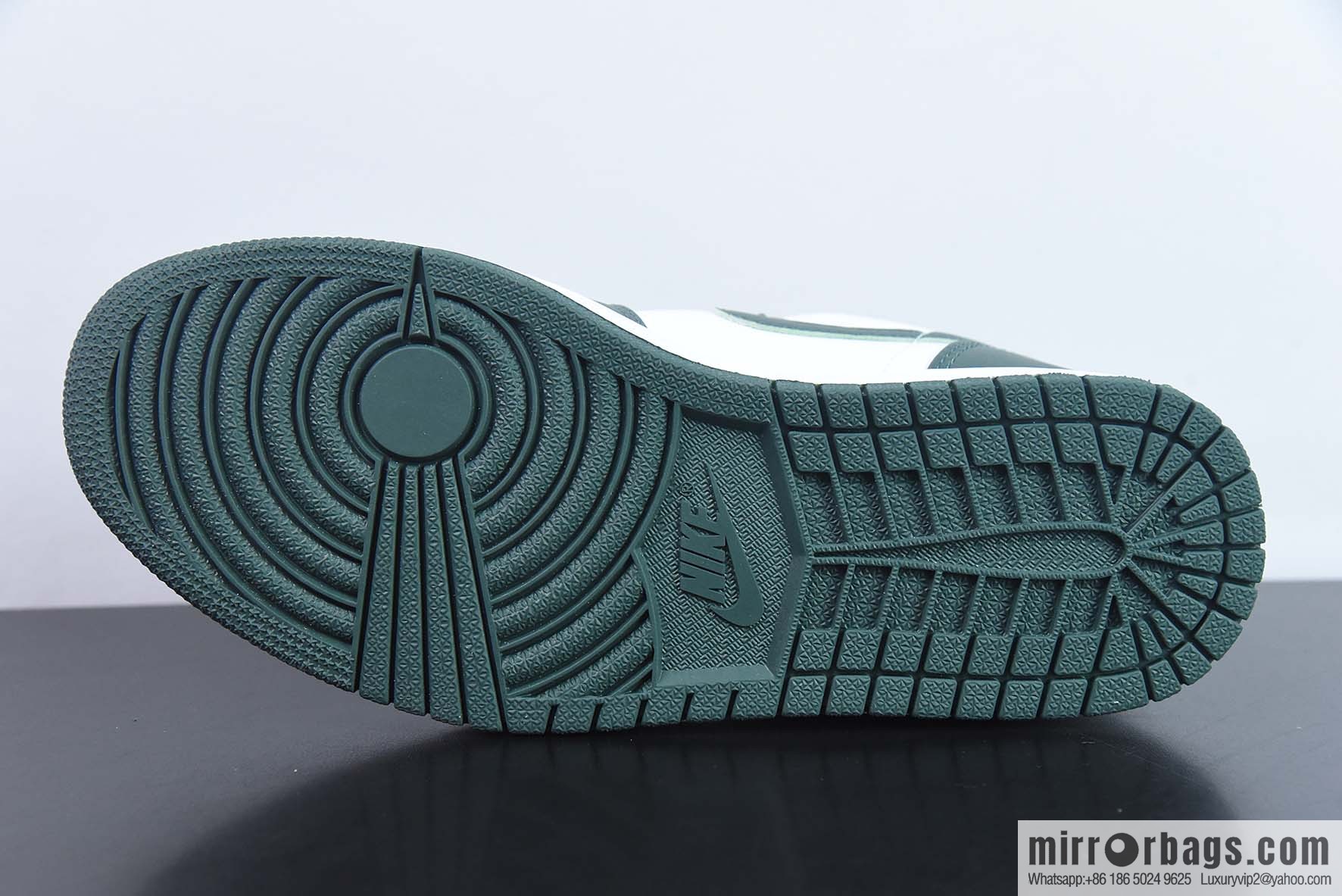 Air Jordan AJ1 Low Top, Avocado Green, Item Number: DC0774-113