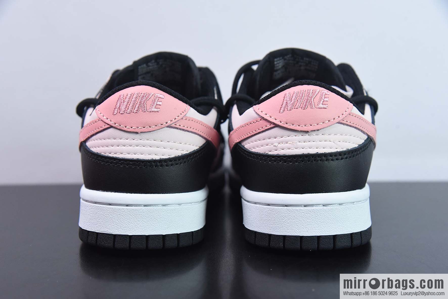 Nike Dunk Low SB low-top skate shoes/white and black powder, straps, customized version