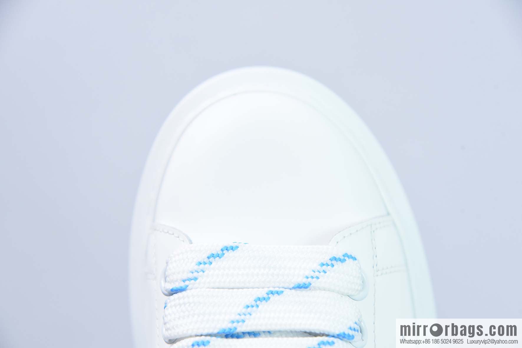 Alexander McQueen/Alexander McQueen, white shoes with thick soles