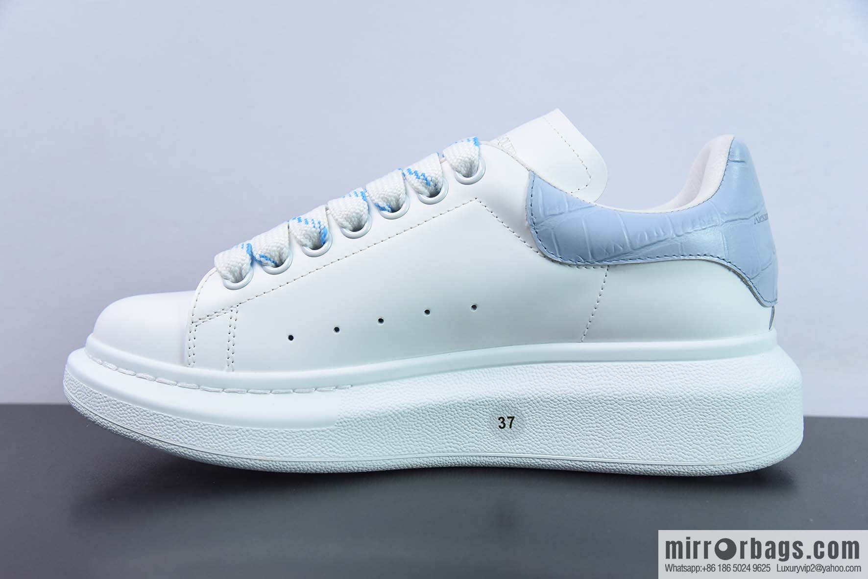 Alexander McQueen/Alexander McQueen, white shoes with thick soles