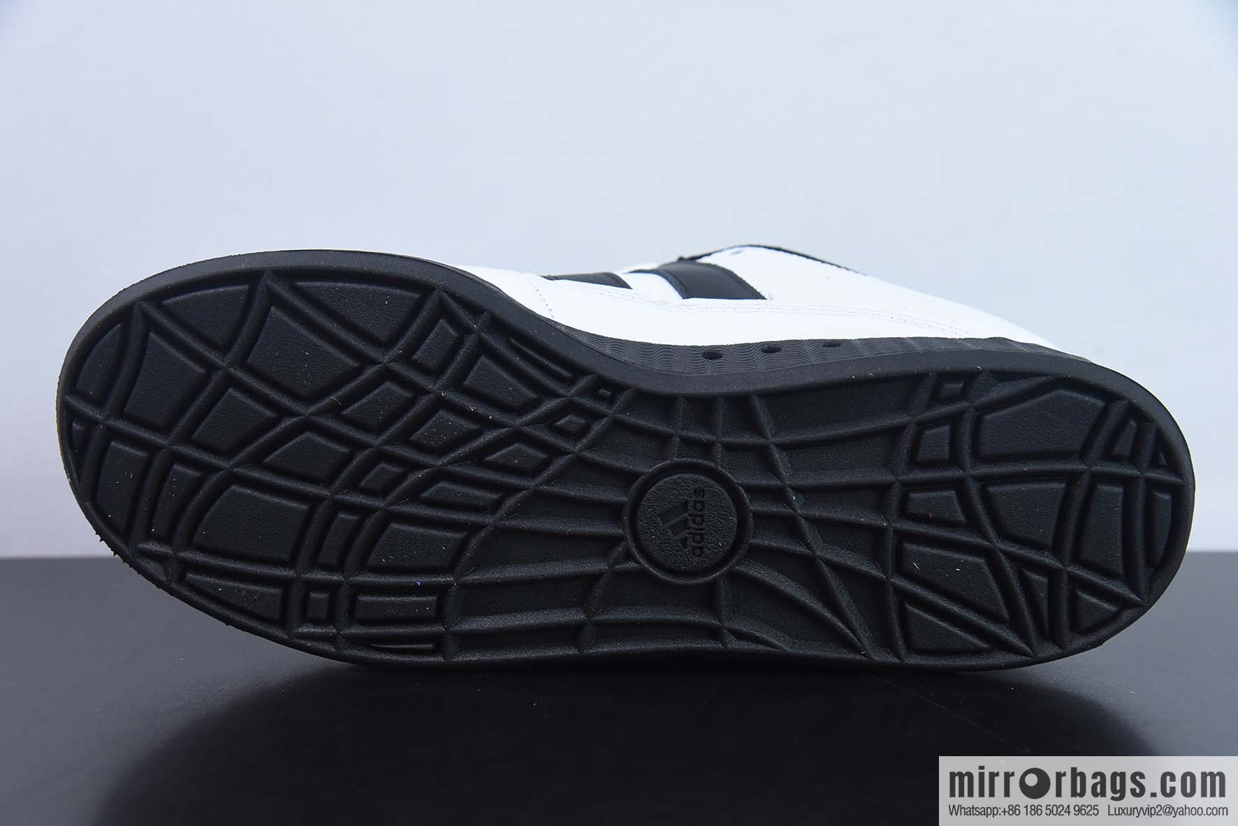 Ad Adimatic Adi Joint Shark Bread Casual Shoes Item No. ID7717