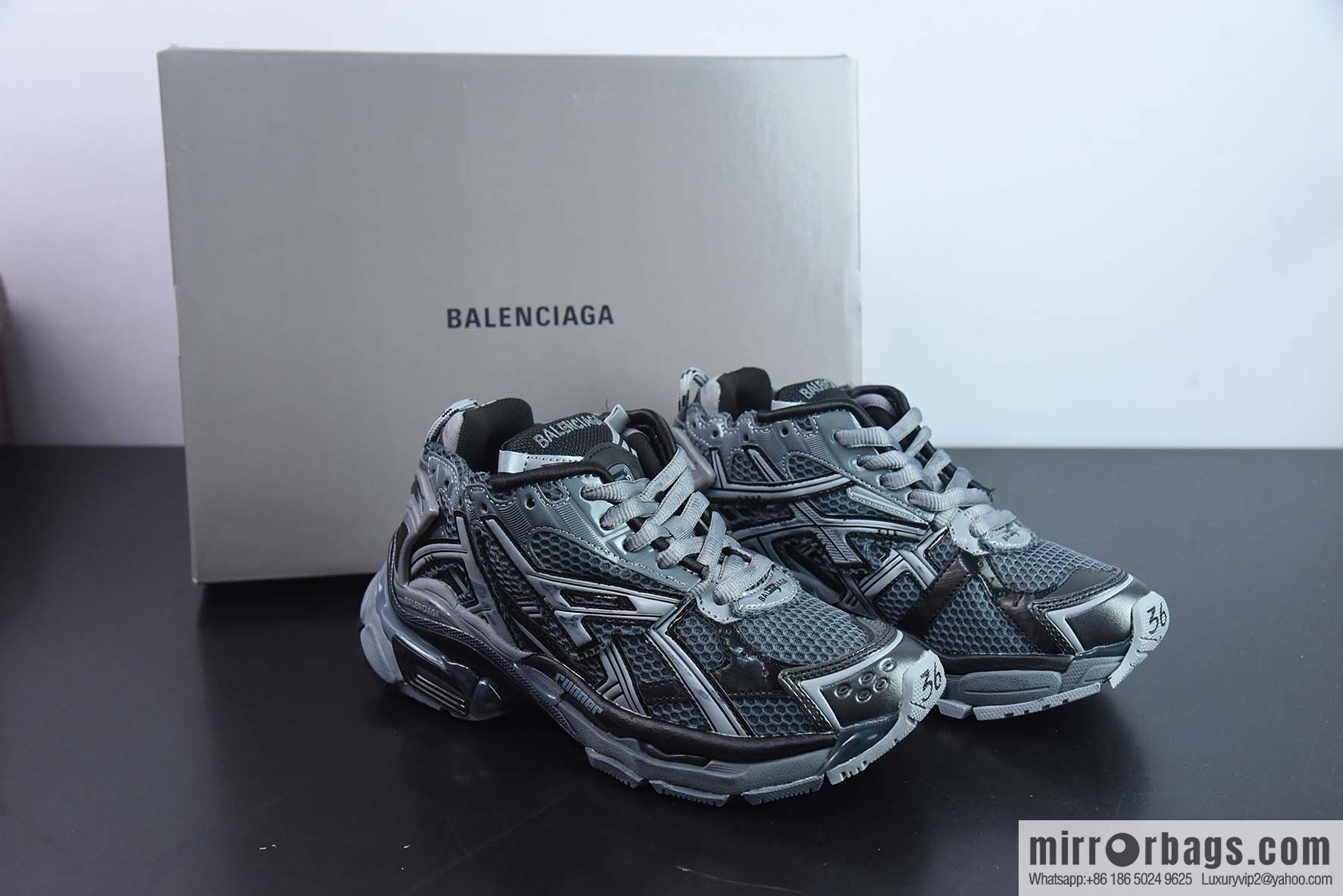 Balenciaga/Balenciaga 7.0 Vintage Daddy Shoes