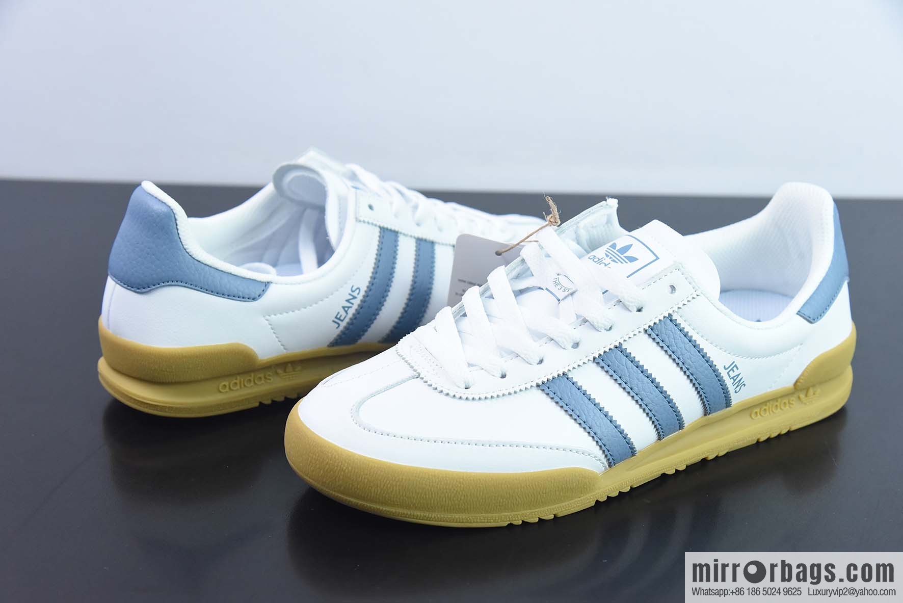 AD Originals Jeans Vintage low-top fashion sneakers, beige and blue, item number F36114.