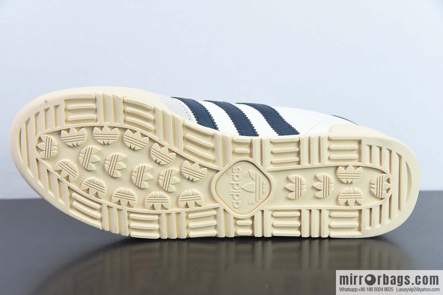 AD Originals Jeans Vintage low-top fashion board shoes, beige dark blue, item number GY7436