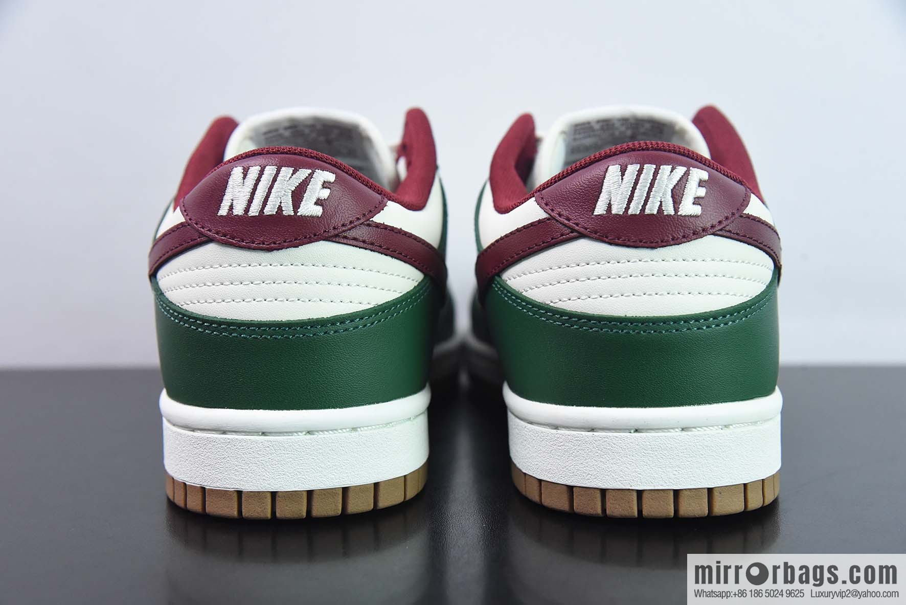 Nike Dunk Low SB low-top skate shoes/white and green burgundy item number: FB7160-161