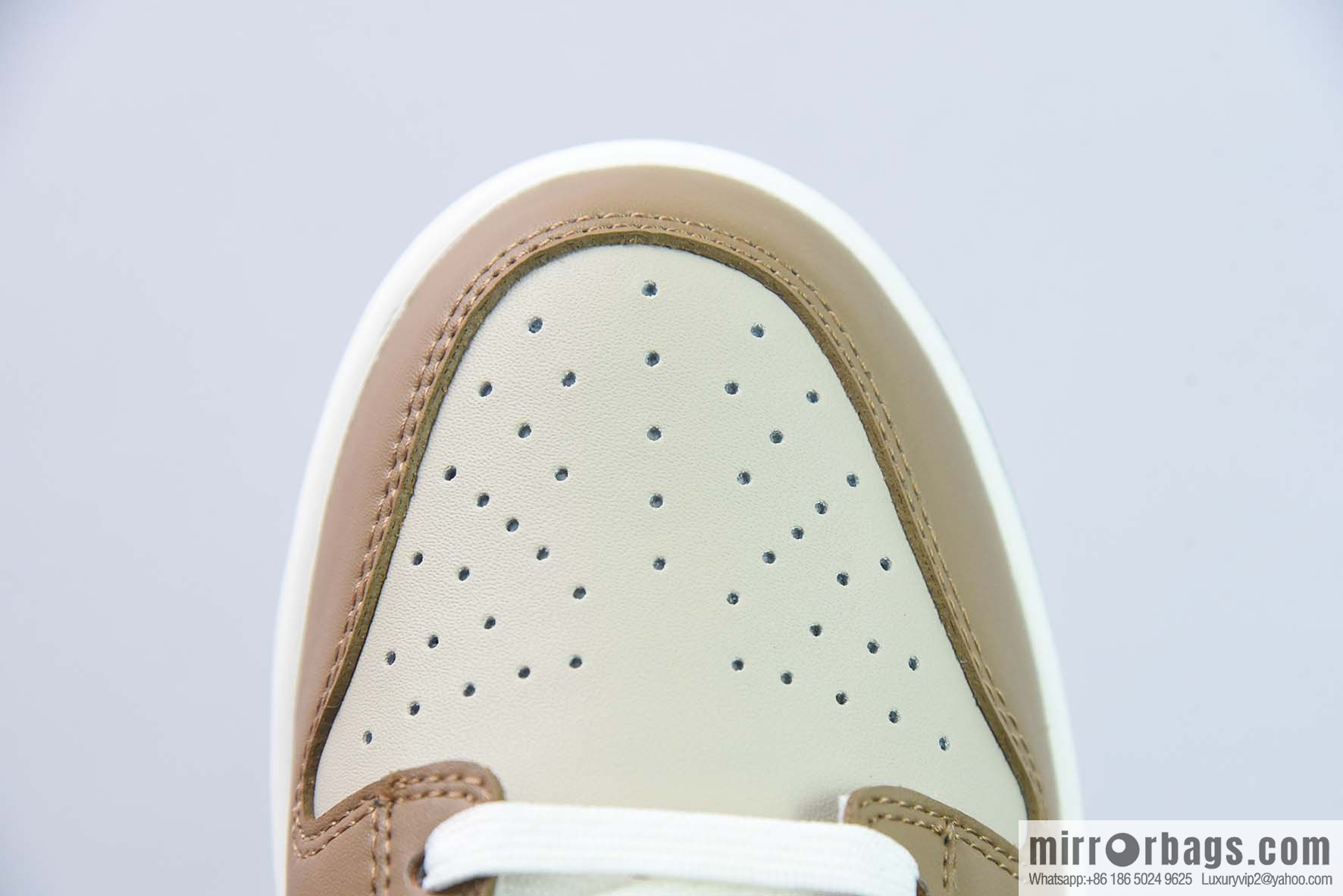 Nike Dunk Low SB low-top skate shoes/beige green, item number: FB7160-231