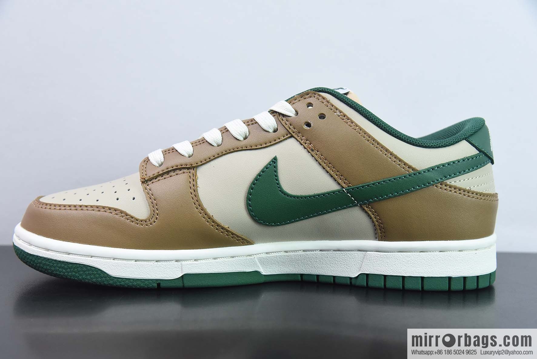 Nike Dunk Low SB low-top skate shoes/beige green, item number: FB7160-231