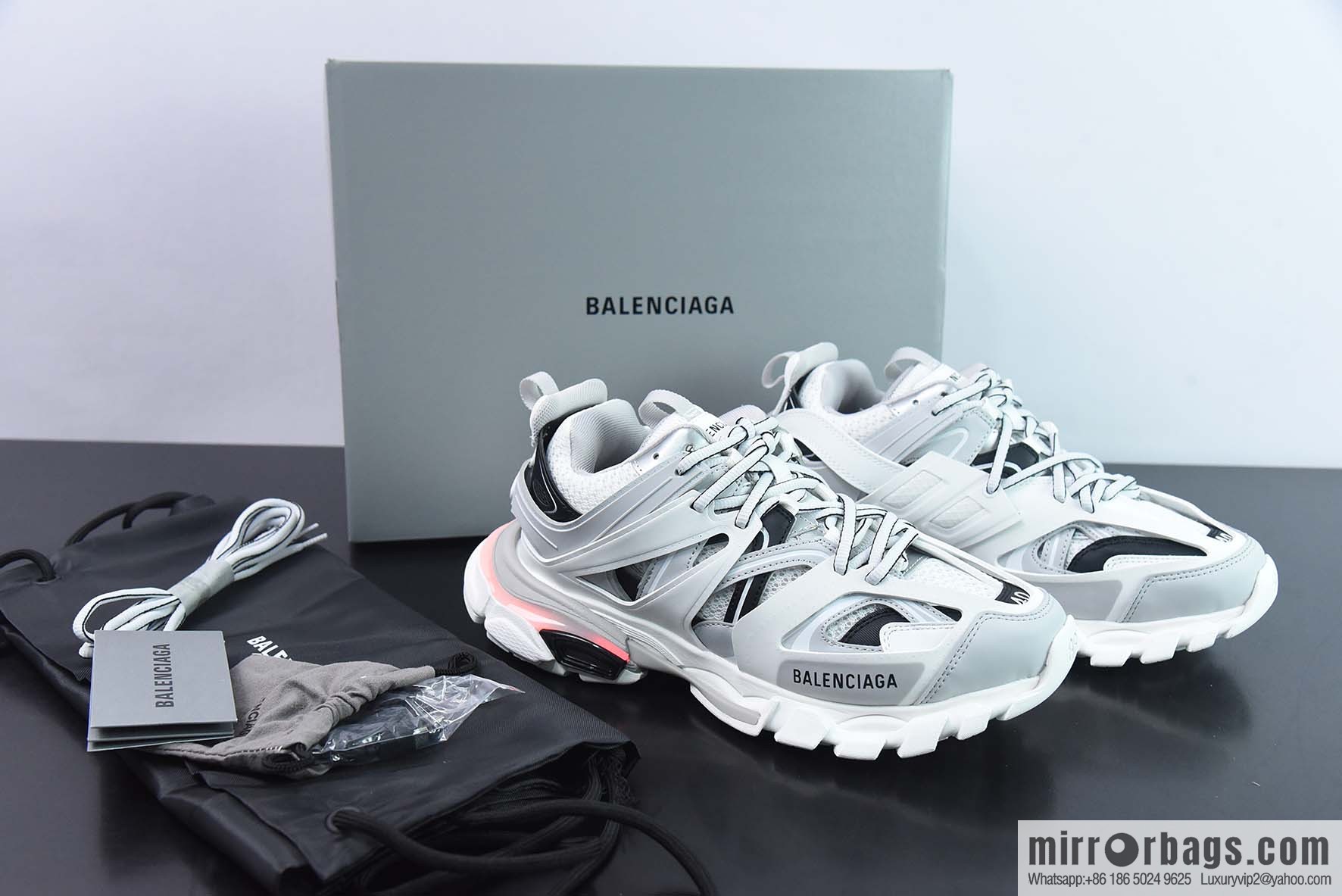 Balenciaga Balenciaga 3.0 Low Top Daddy Shoes 3.0 White Black Grey with Light