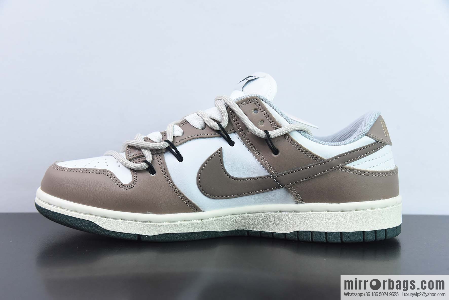 Nike SB Dunk Low custom straps, dunk series Vintage low-top leisure sports skateboard shoes Item number: CW1590-021