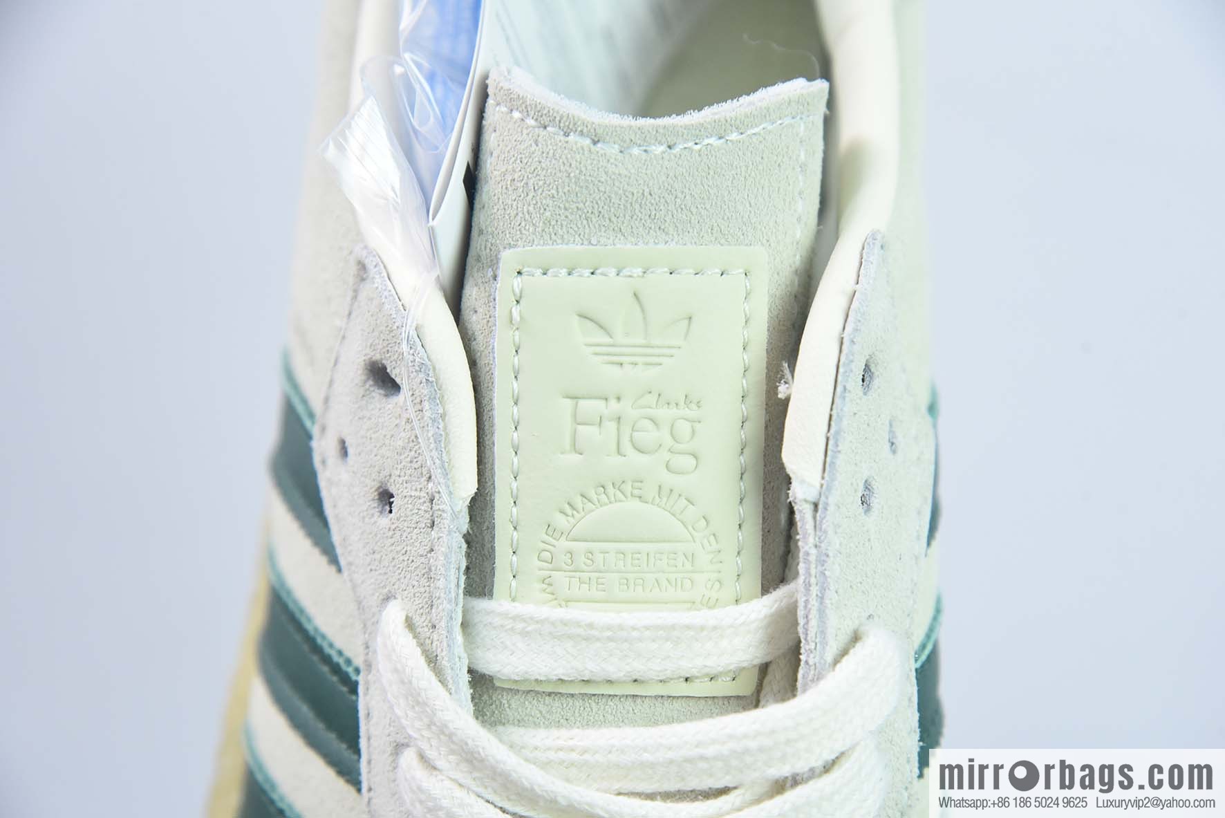 Adi KITH x Clarks x Adidas Originals 8th Street Samba board shoes, Samba KITH three-party joint model, item number: ID7297