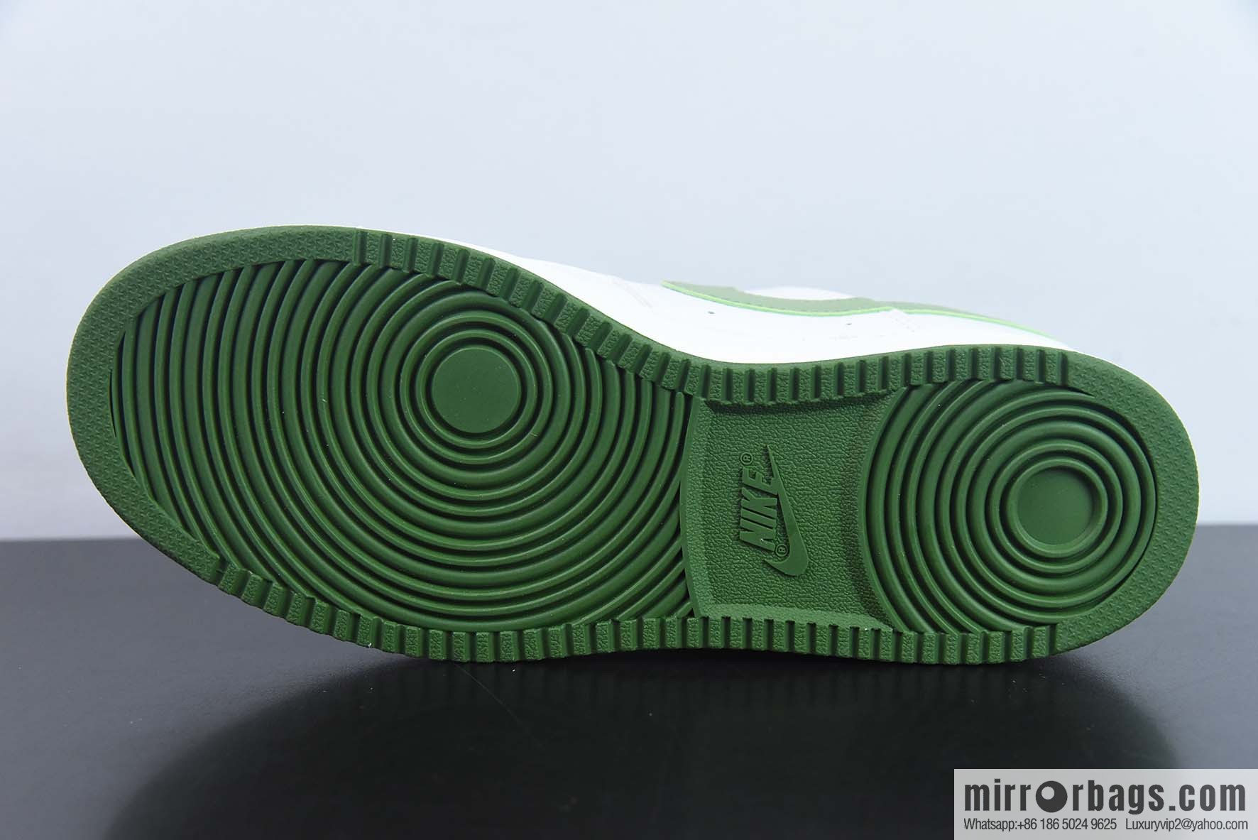 NK Court Vision Low CV Low Top Vintage Versatile breathable sports shoes, white and green, item number: FJ5480 100