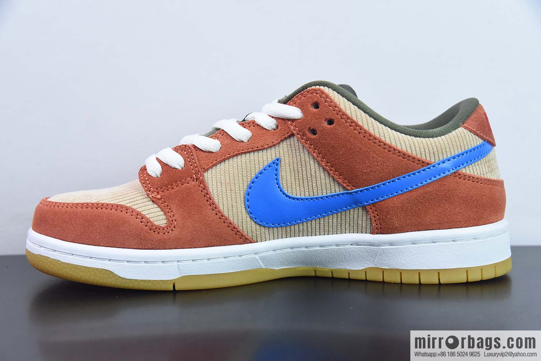 Nk SB Dunk Low Pro Color corduroy low-top casual sports skate shoes Item number: BQ6817-201