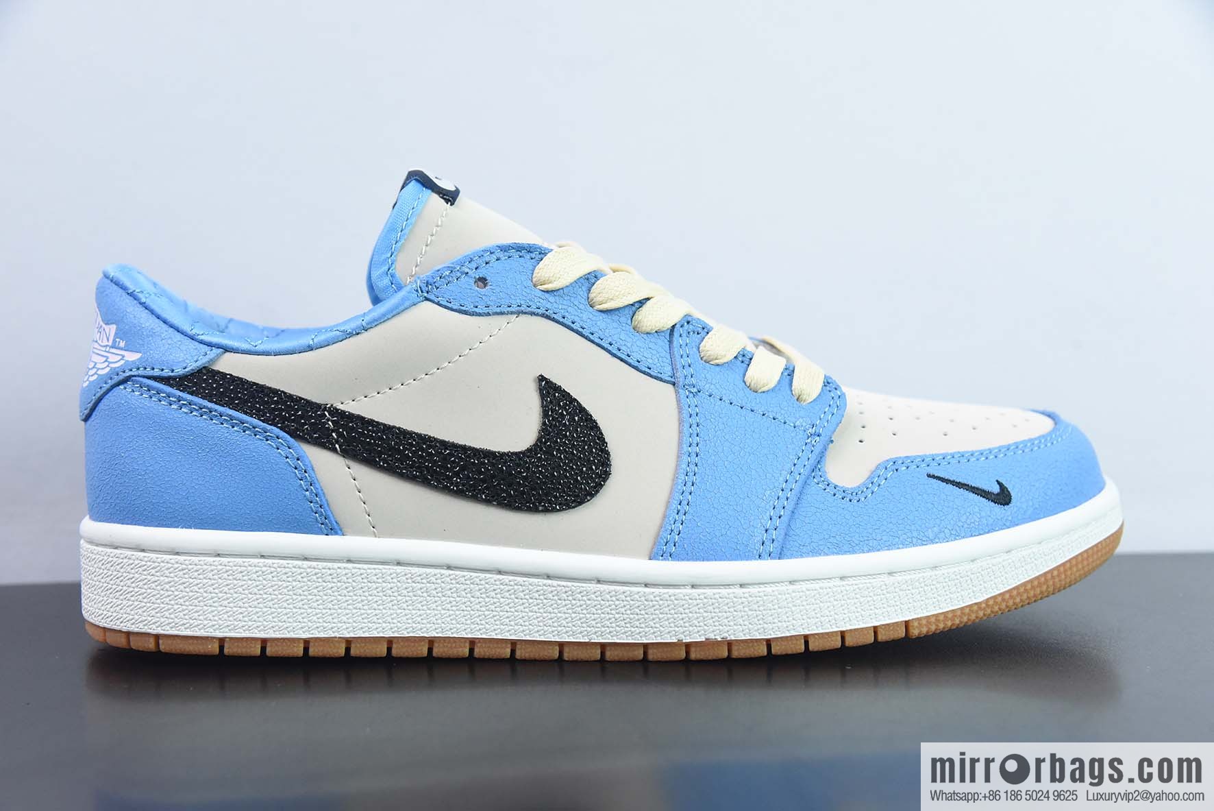 Air Jordan 1 Low OG Bleached Coral Vintage sneakers Part Number: CZ0790-141